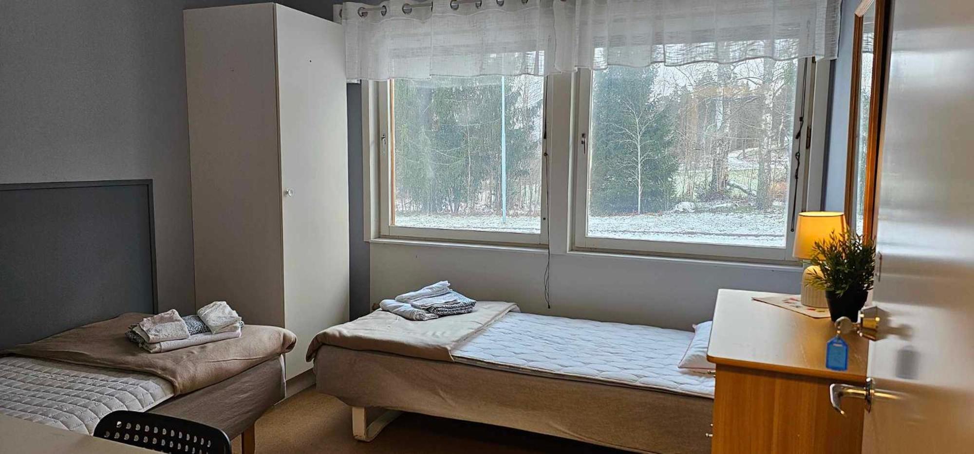 Double Room with Private Bathroom - Photo 14