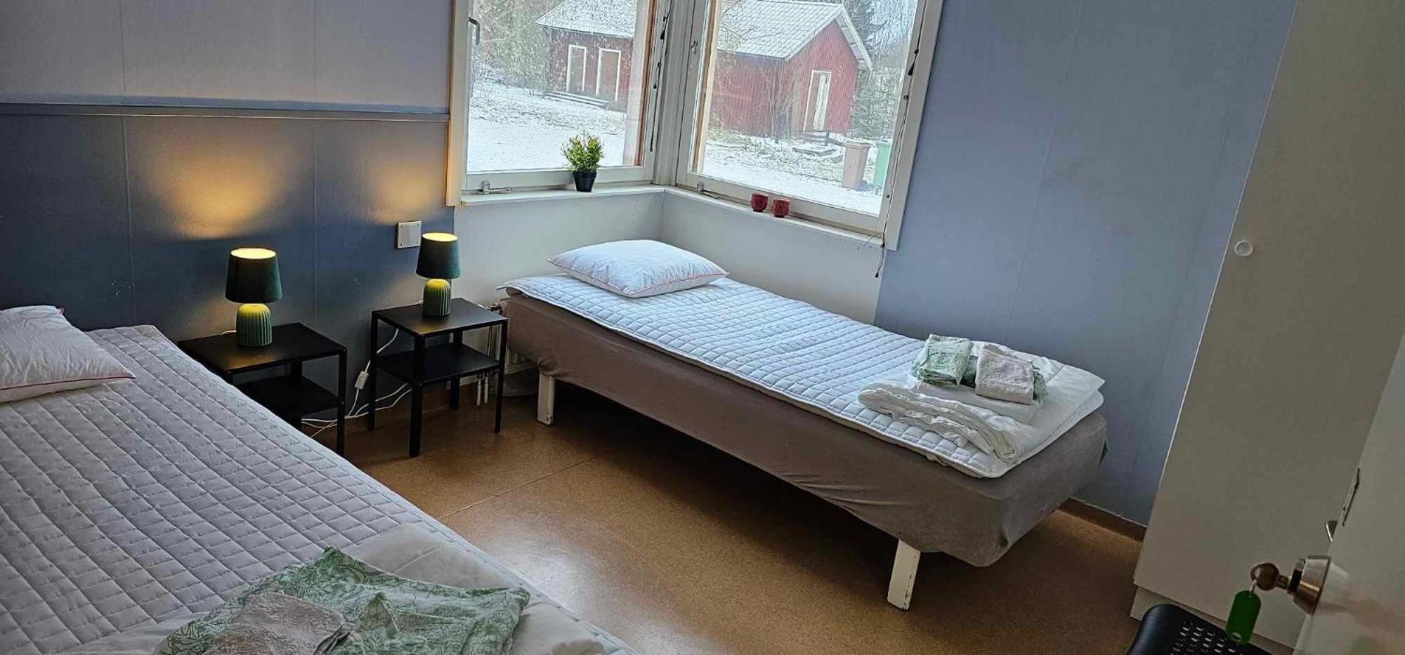 Double Room with Private Bathroom - Photo 13