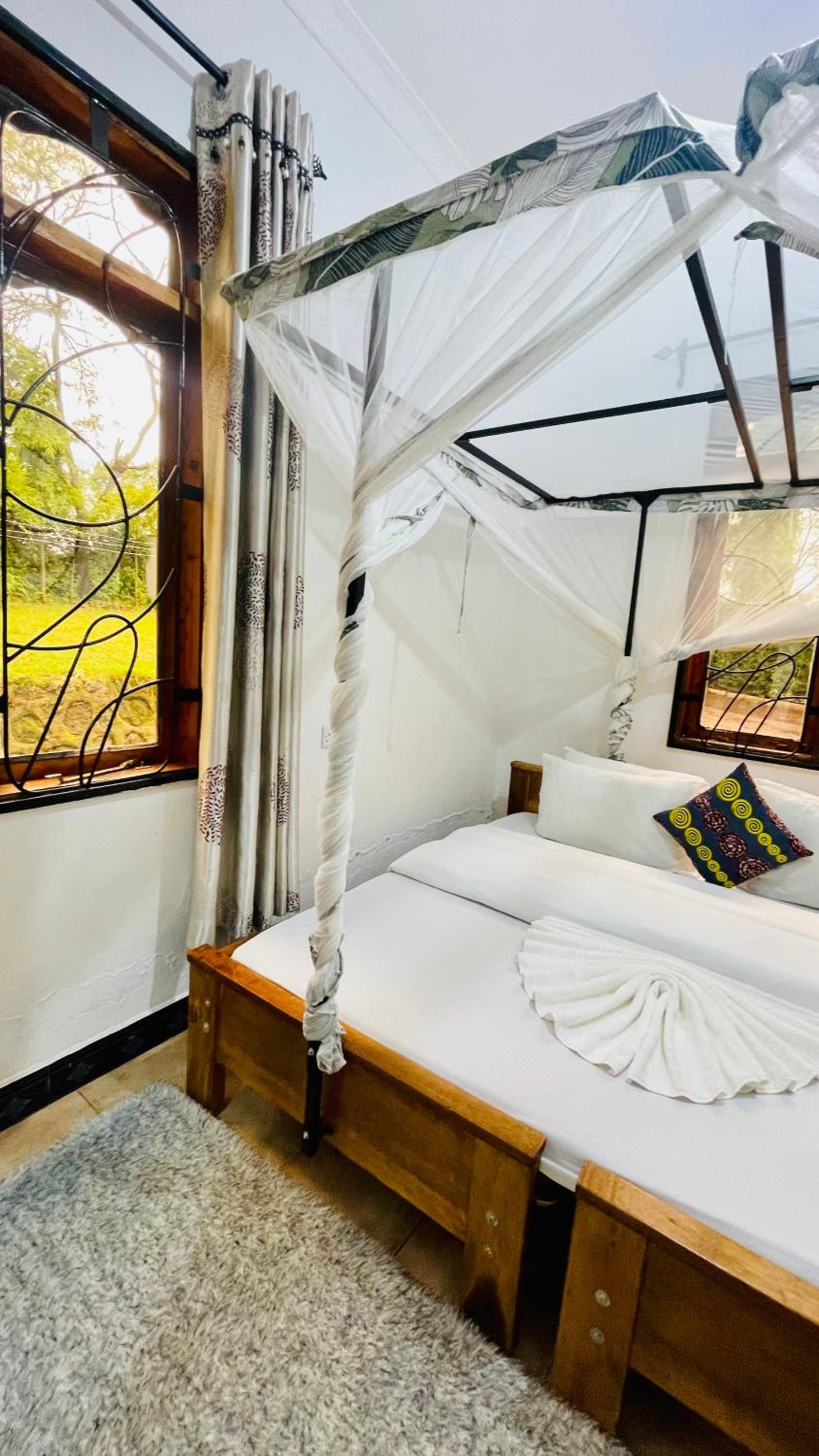 Double Room with Private Bathroom photo 3