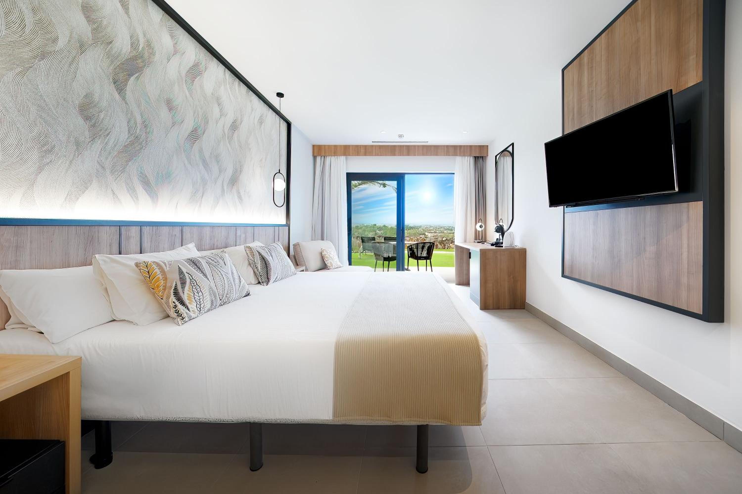 Double Room with Terrace and Golf View