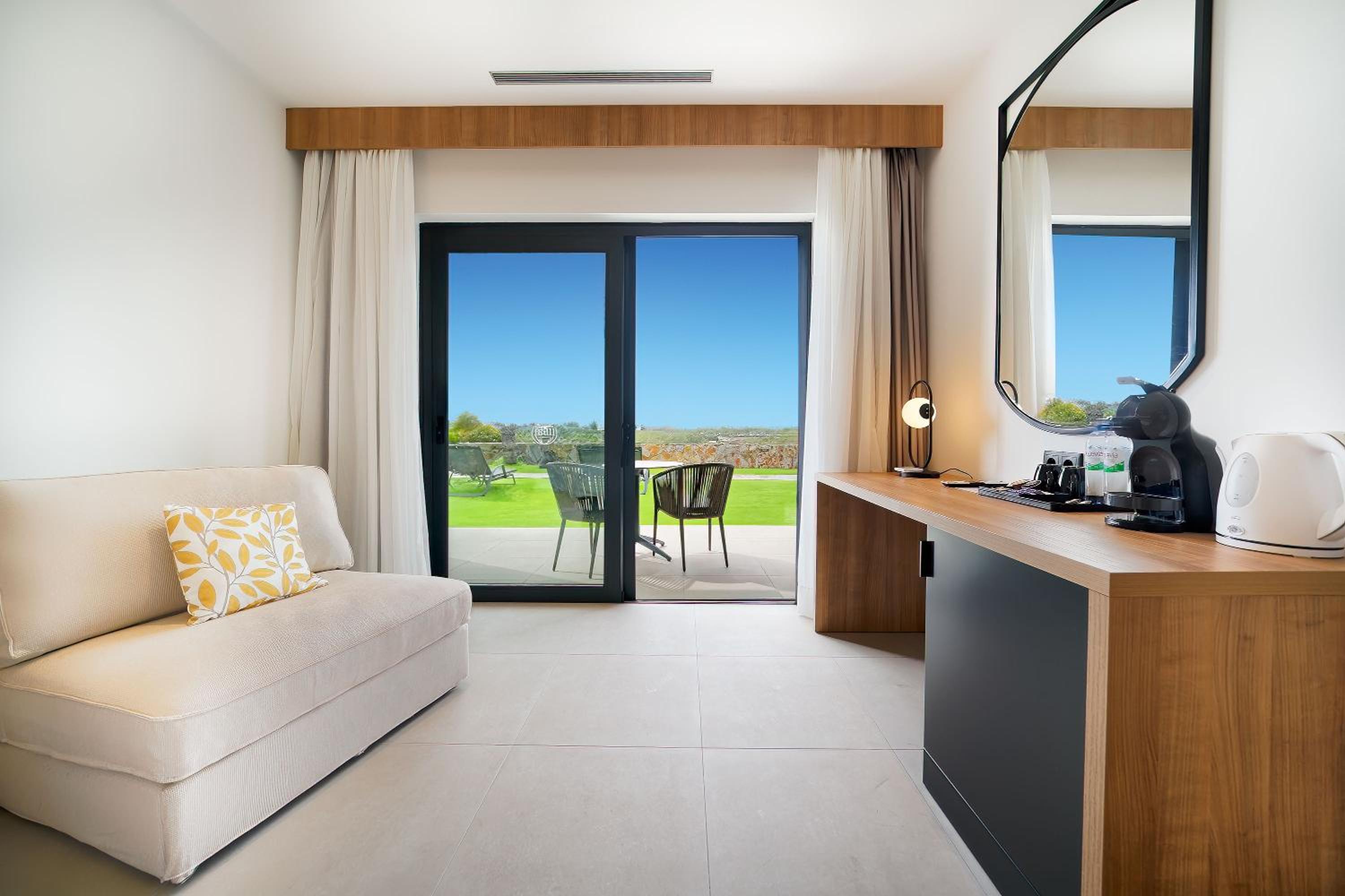 Double Room with Terrace and Golf View