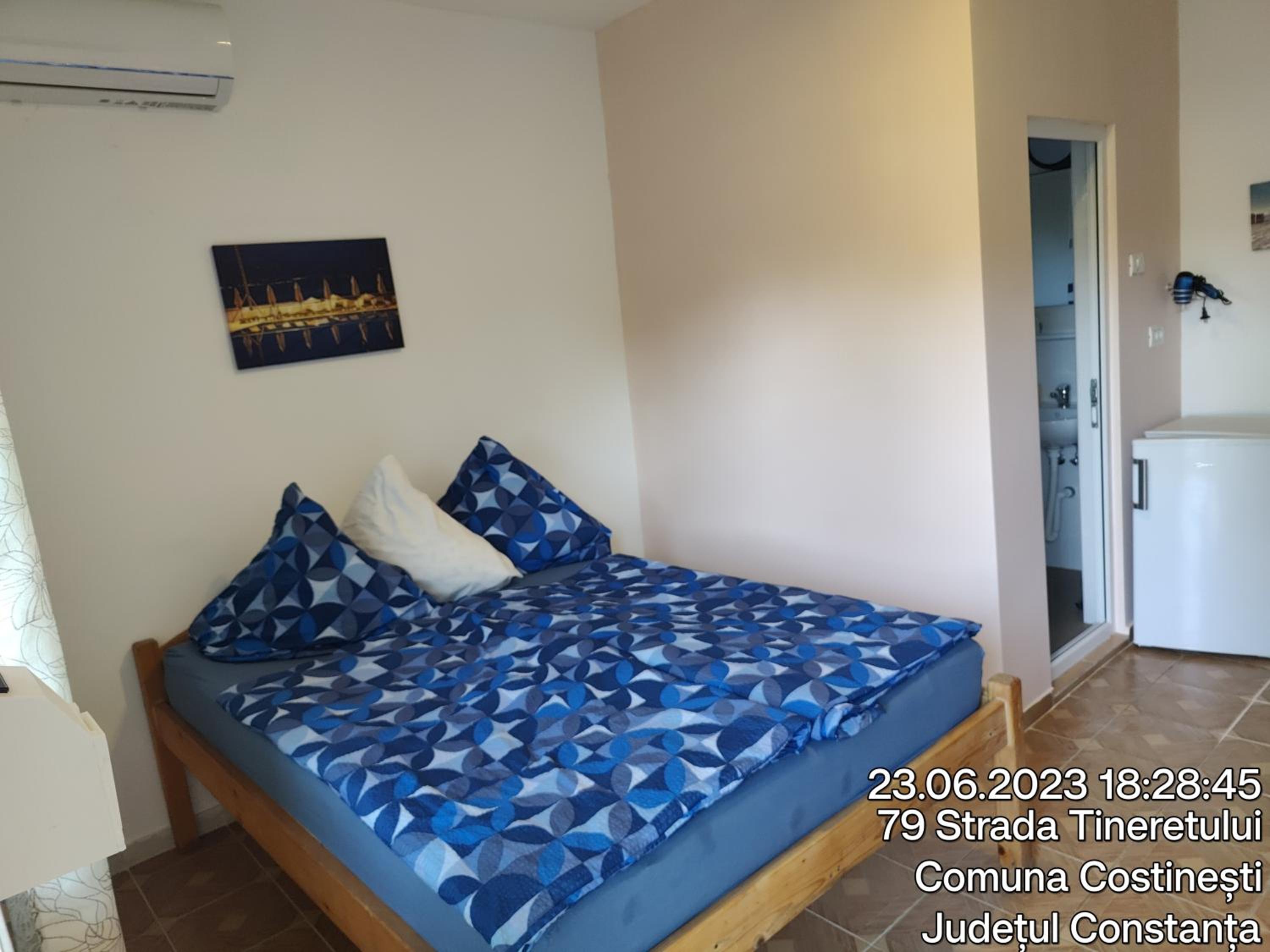 Double Room with Private Bathroom photo 1