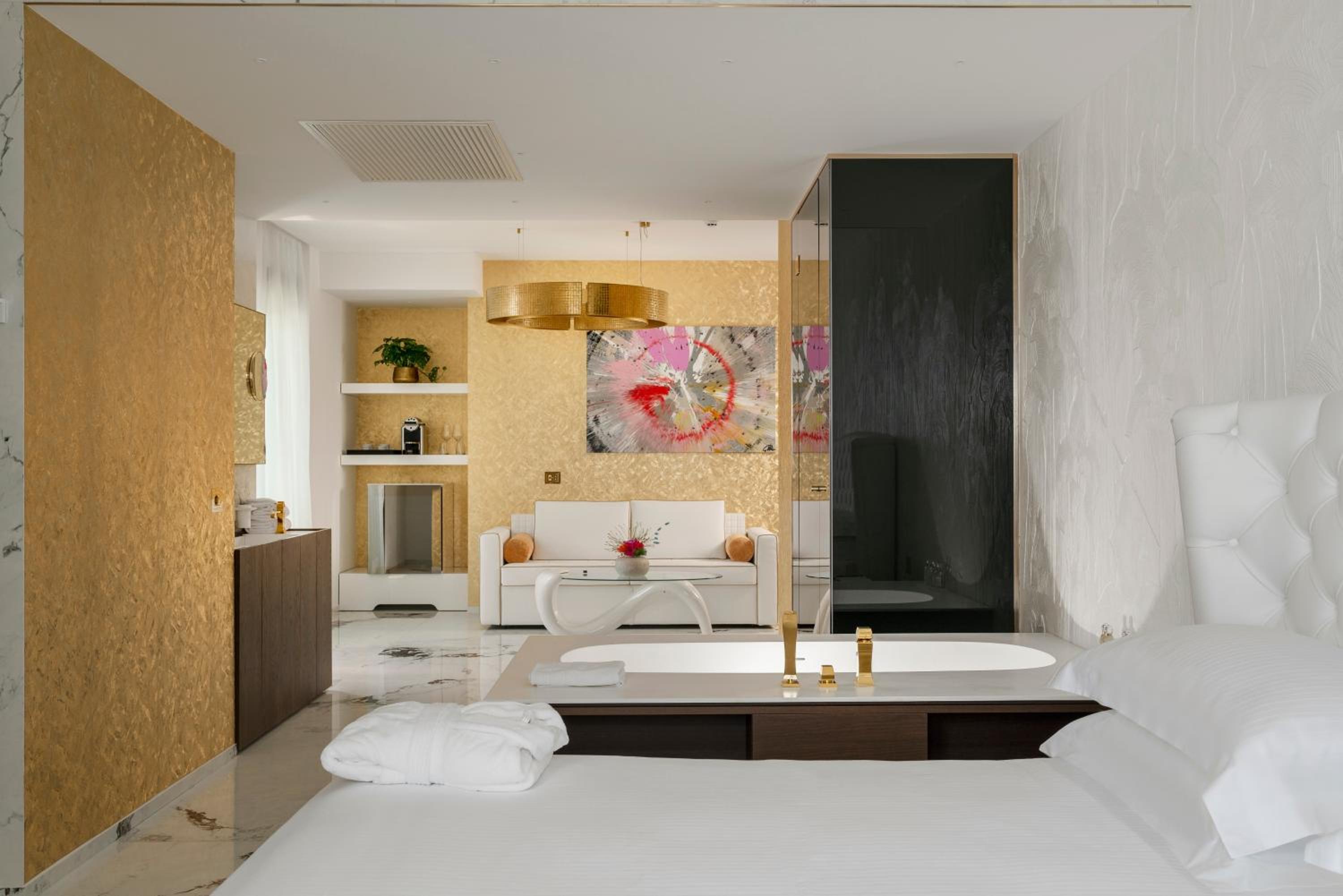 Loft Suite with balcony and frontal sea view