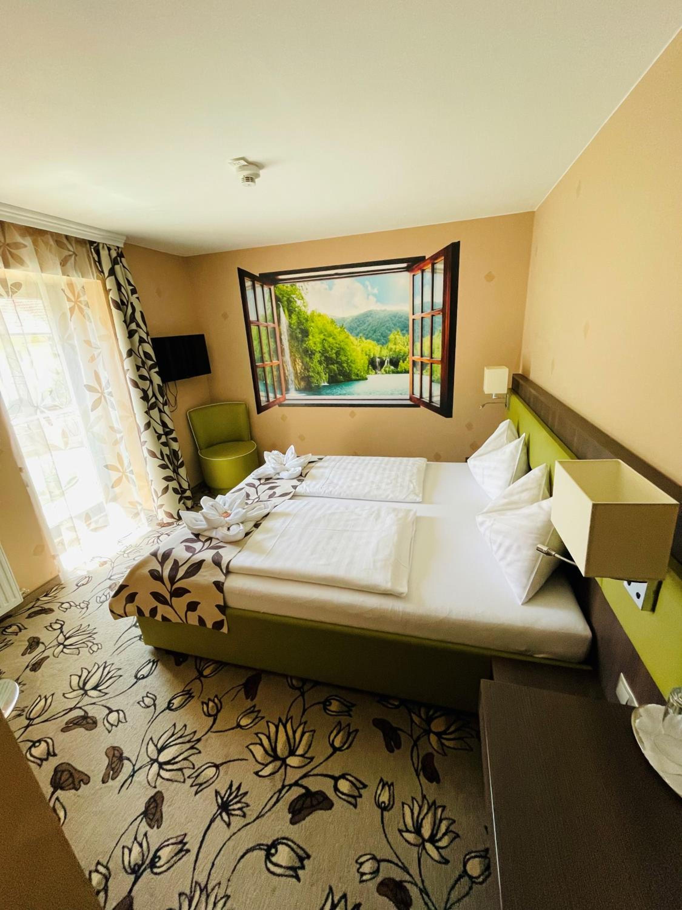 Double Room - Photo 4