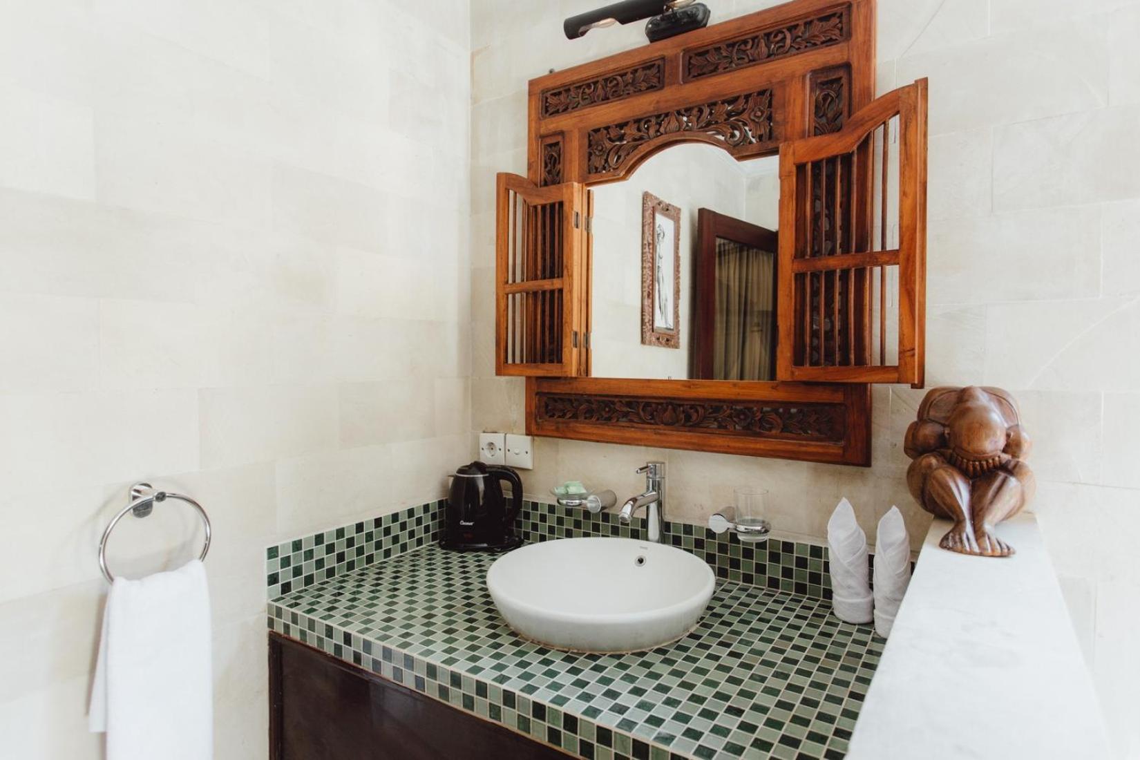 Double Room with Private Bathroom photo 2