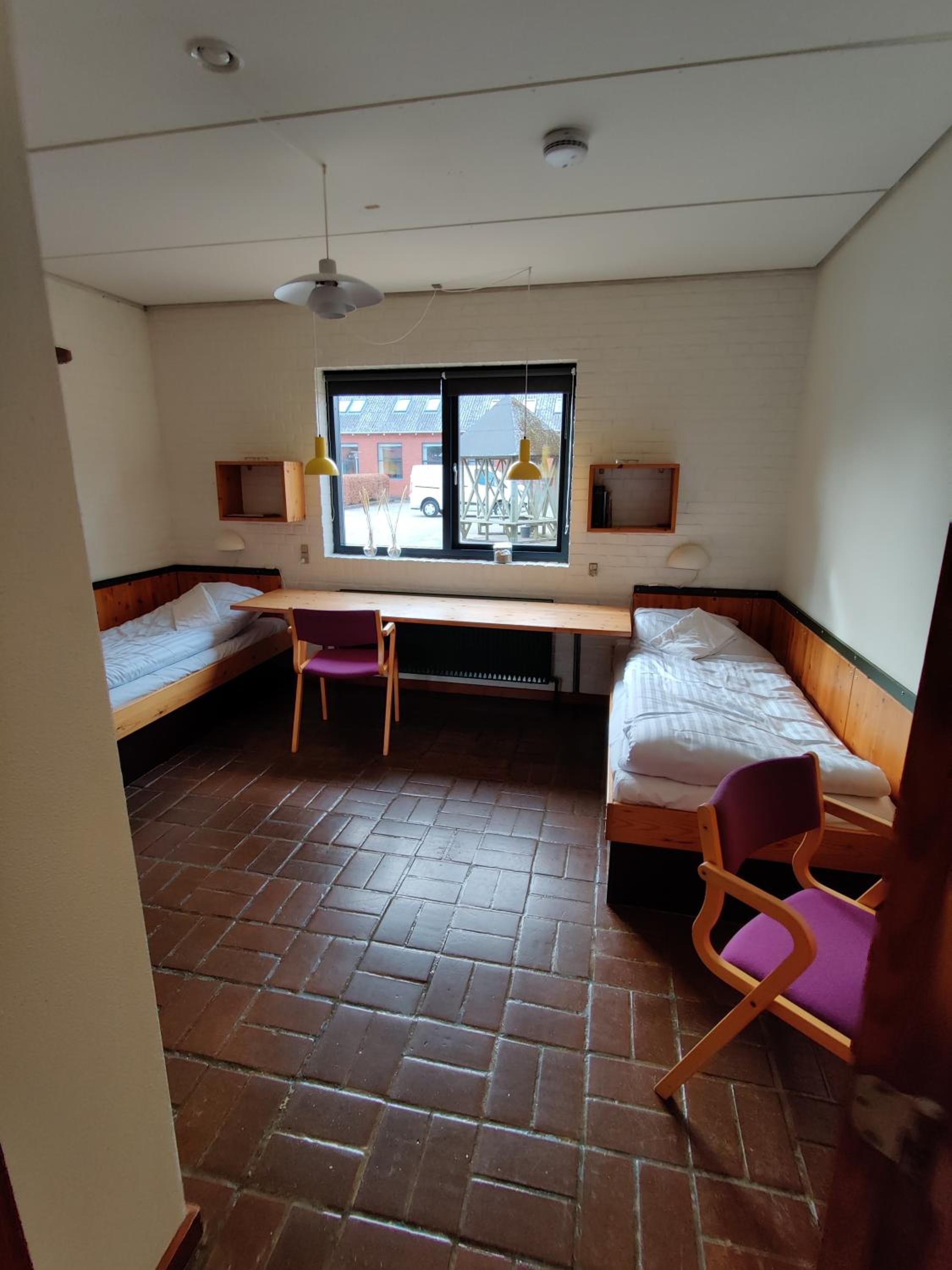 Twin Room With Shared Bathroom photo 1