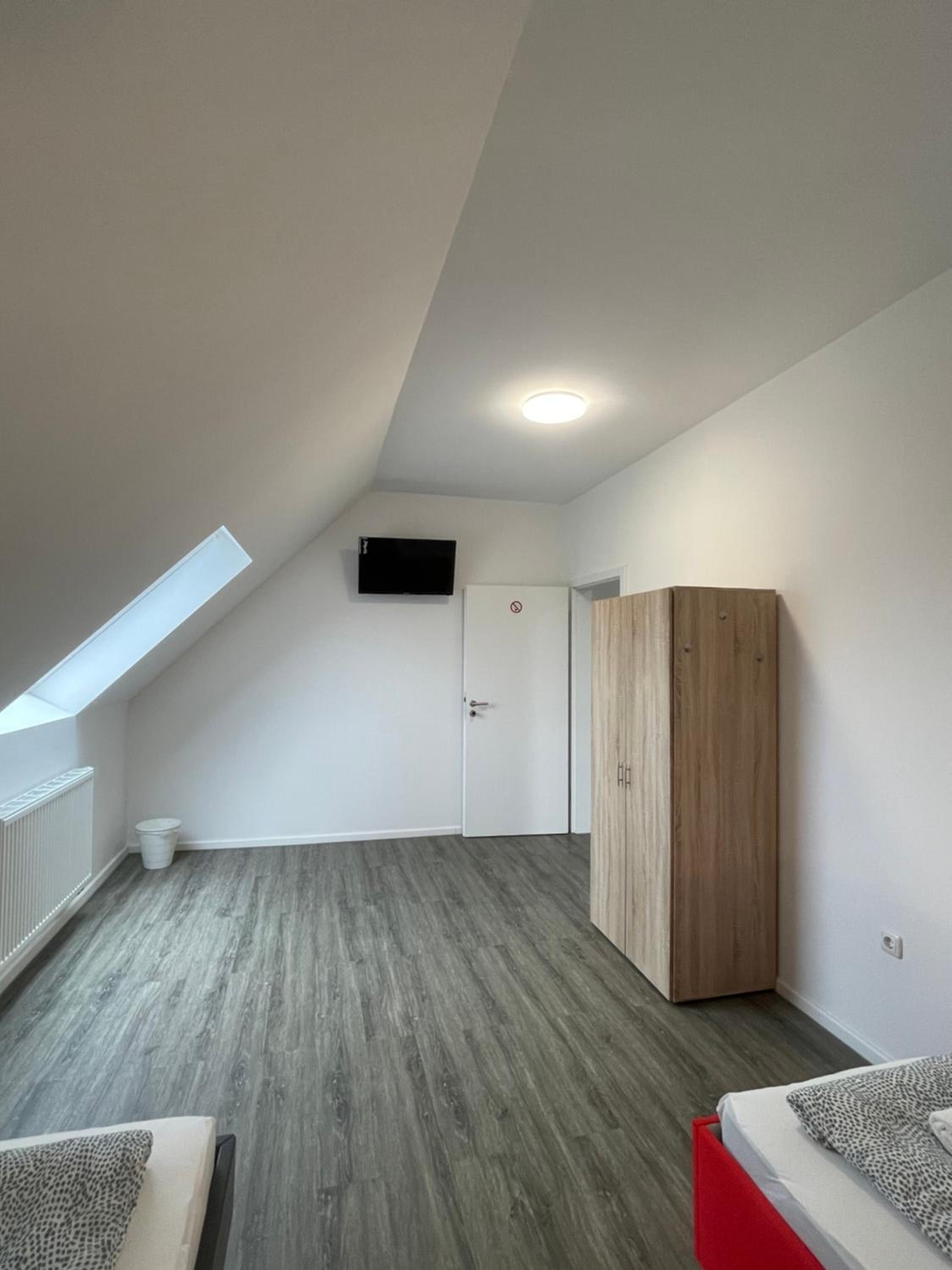 Twin Room With Shared Bathroom photo 2