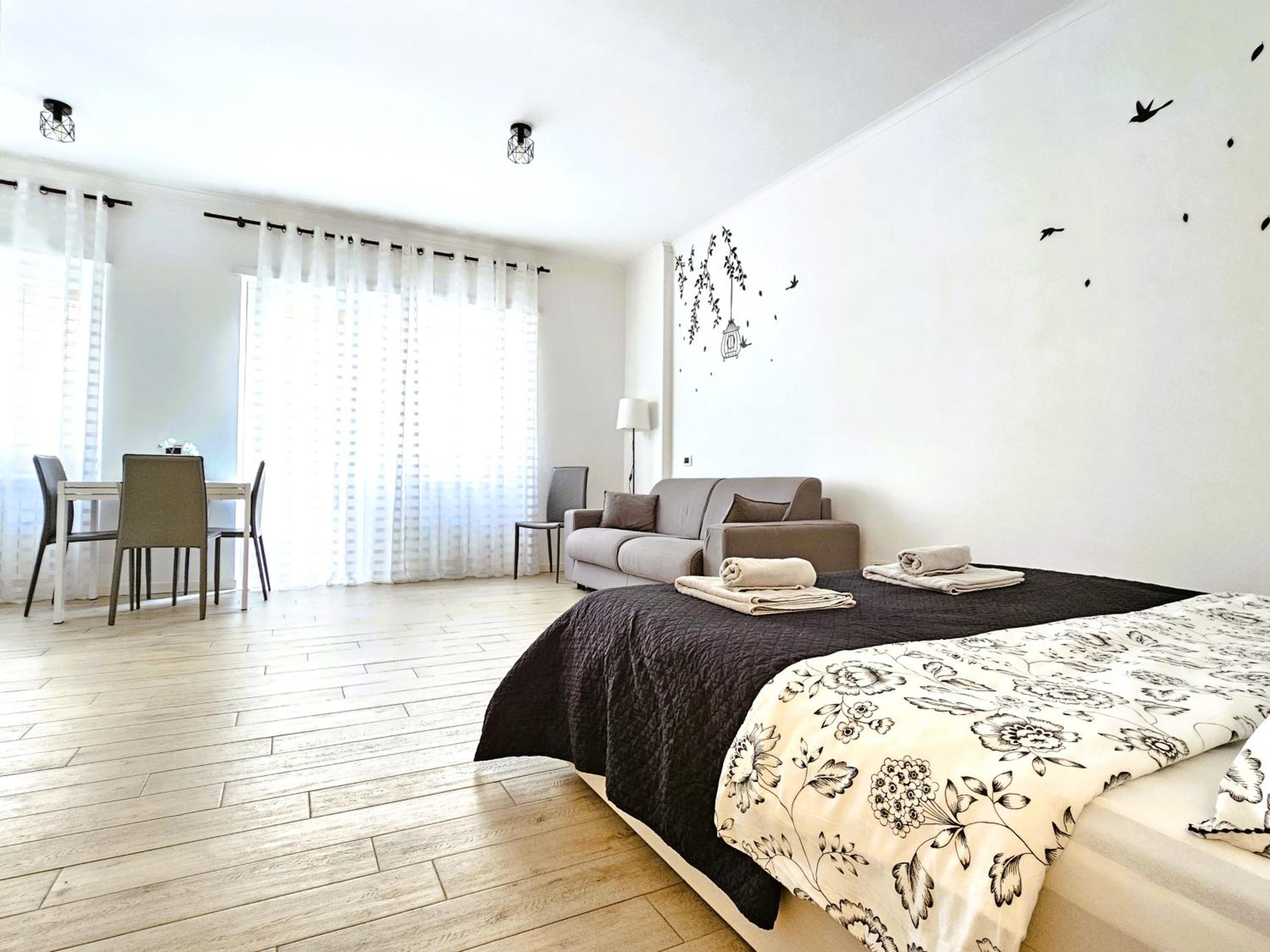 Studio Apartment photo 3