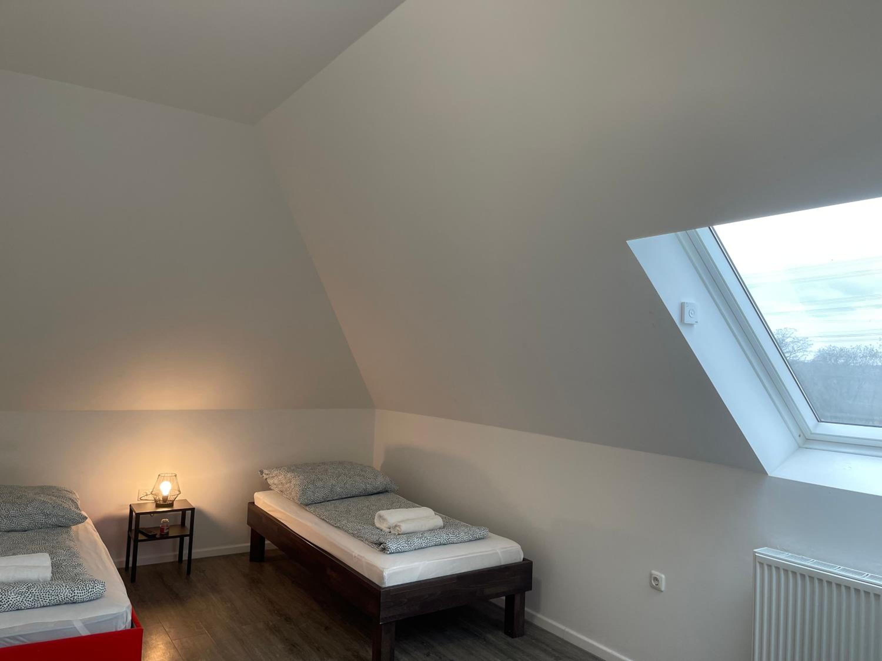 Twin Room With Shared Bathroom photo 3