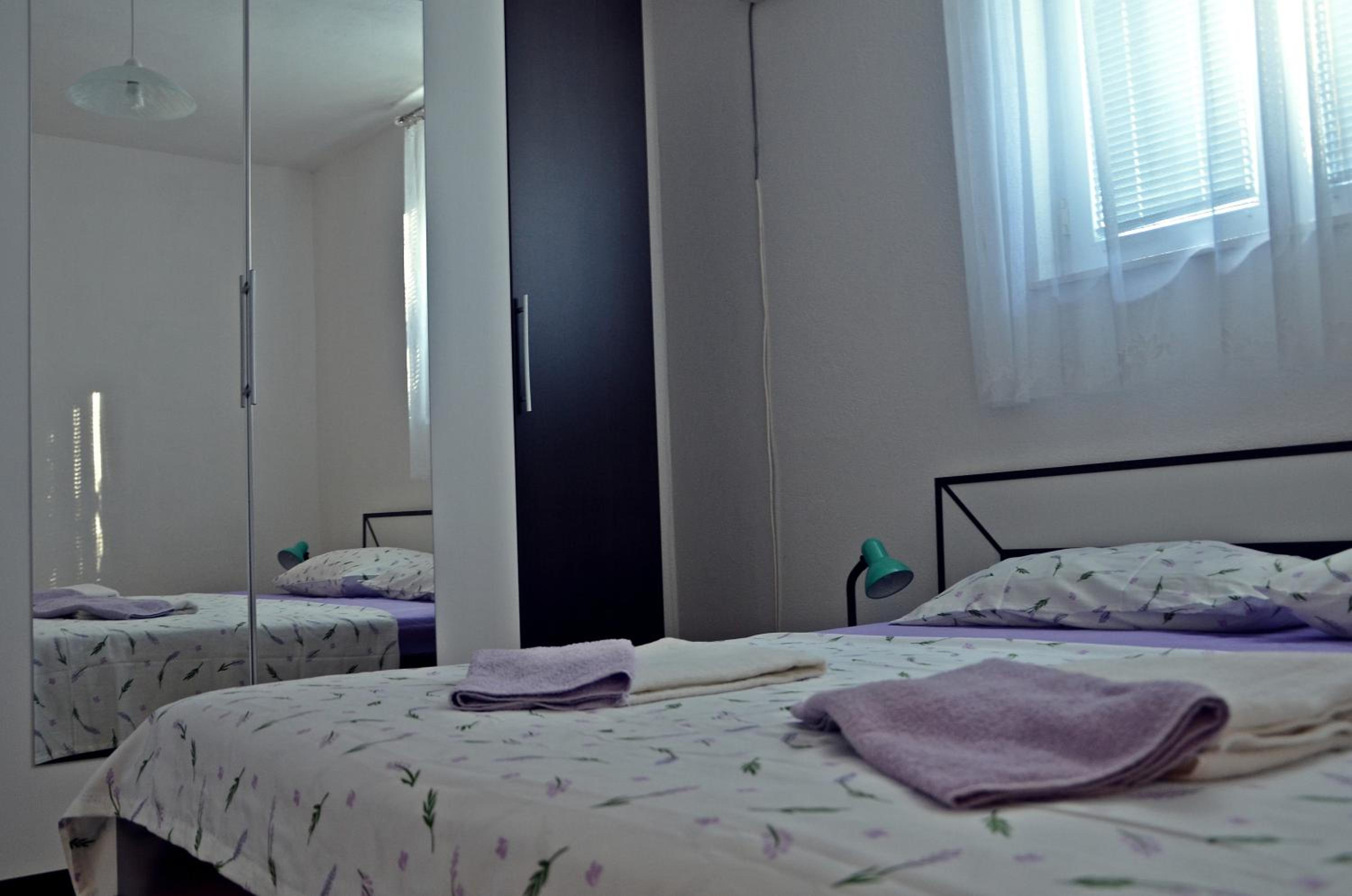 One-Bedroom Apartment With Balcony (2-4 Adults)