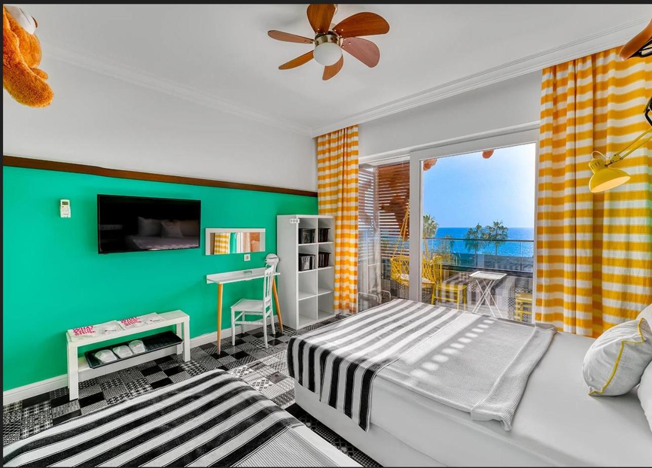 Deluxe Double Room with Sea View photo 3
