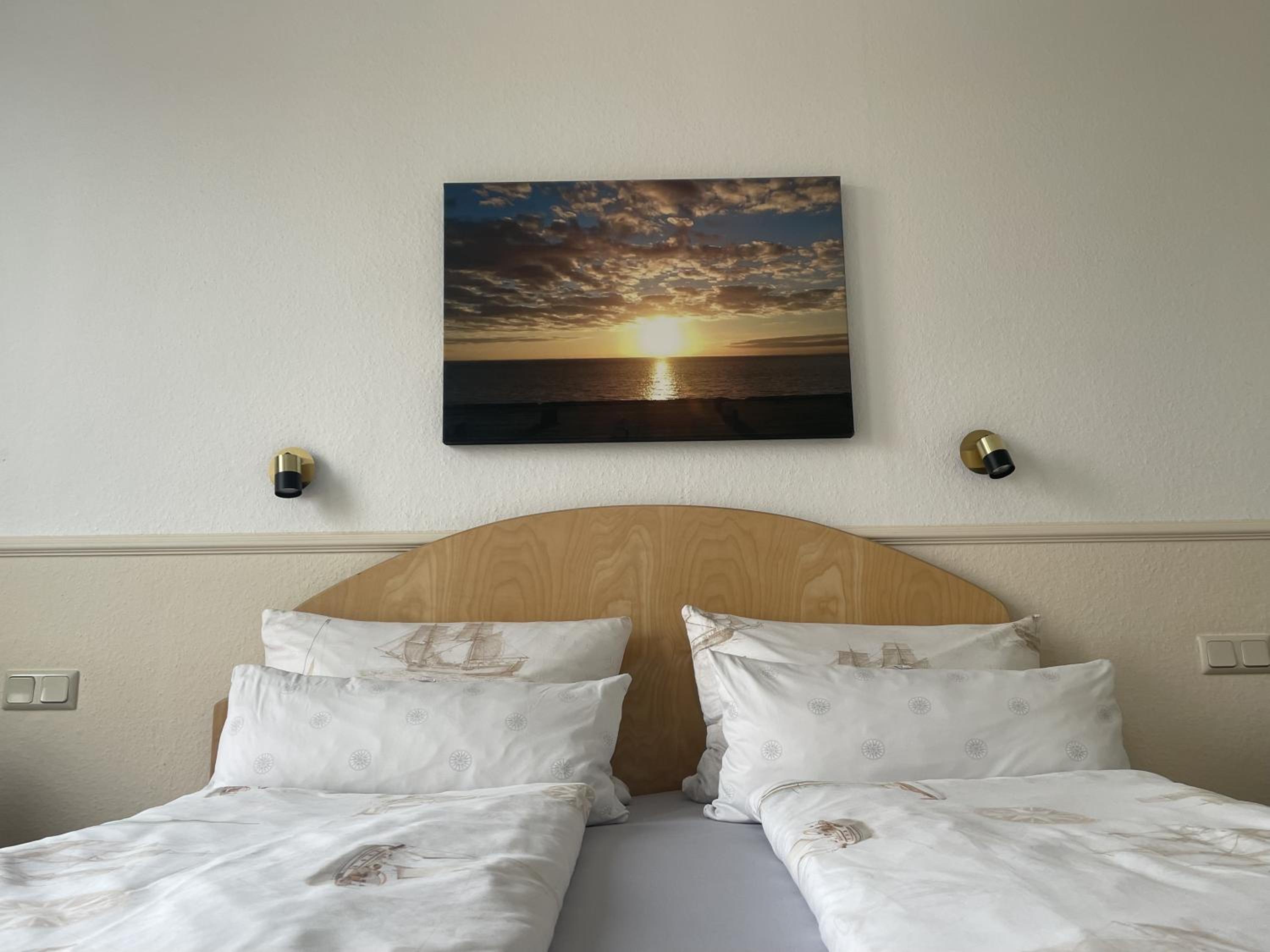 Double Room - Photo 8