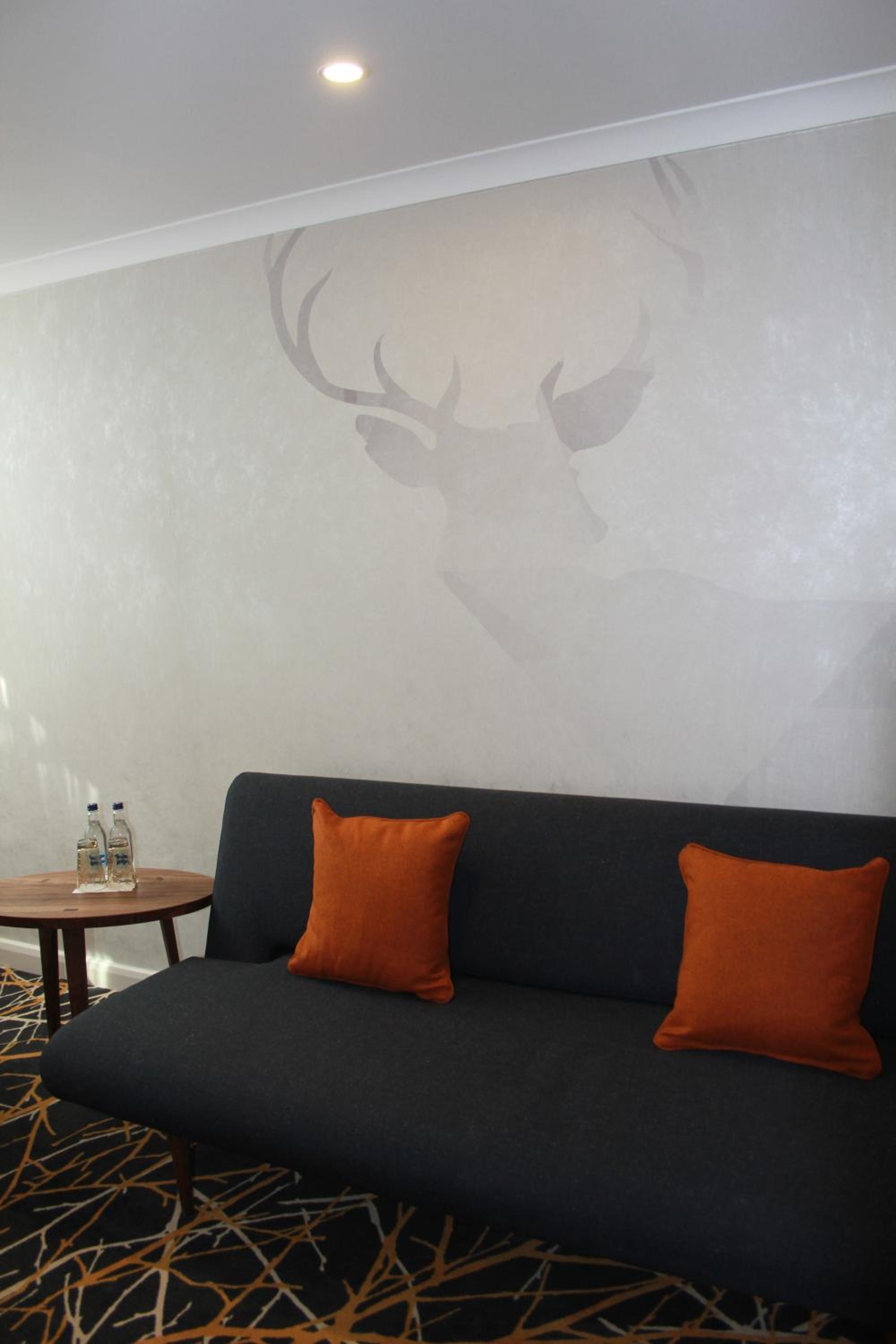 Hill Collection Suite - Photo 1