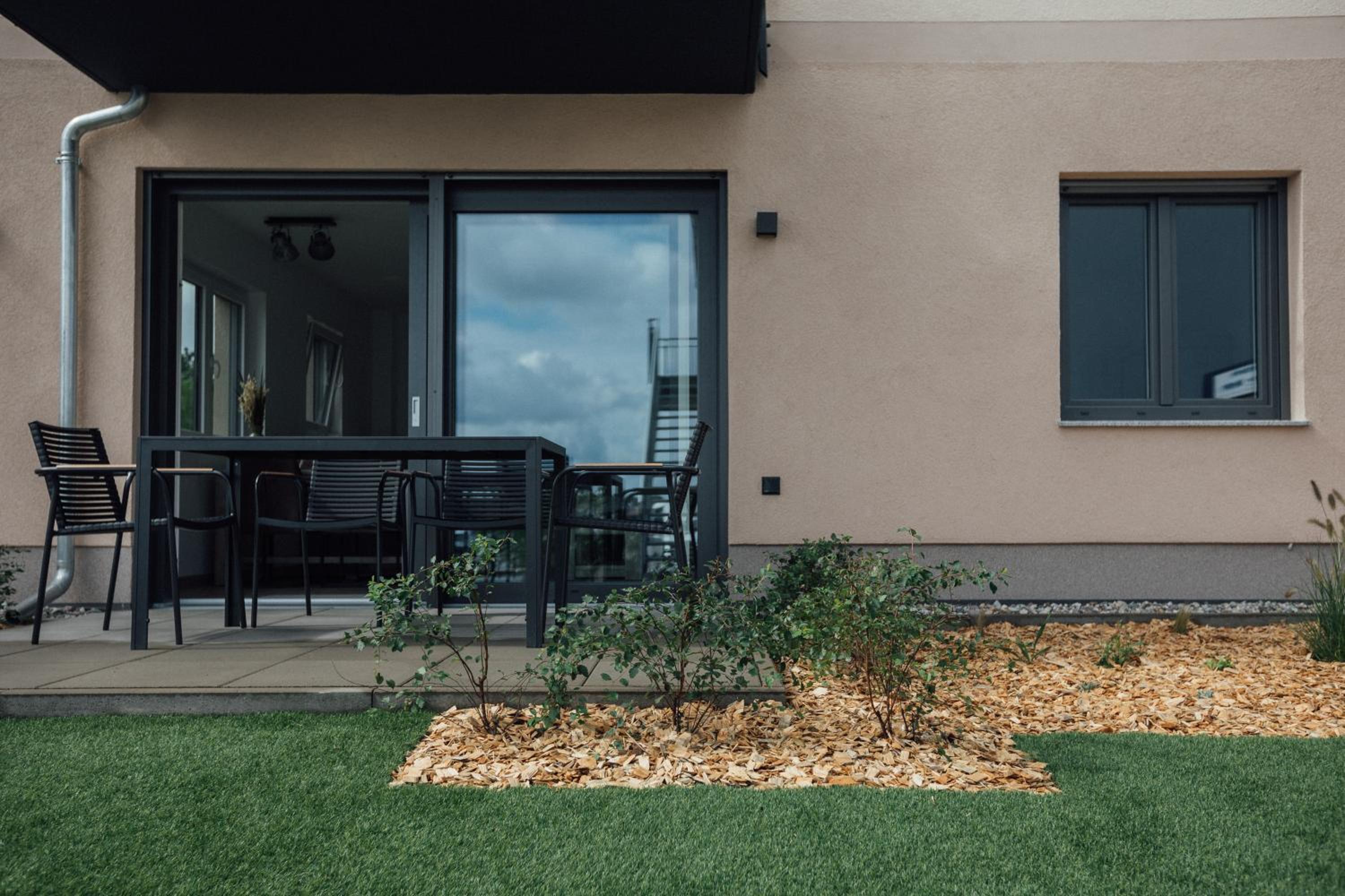 Apartment with Terrace photo 2