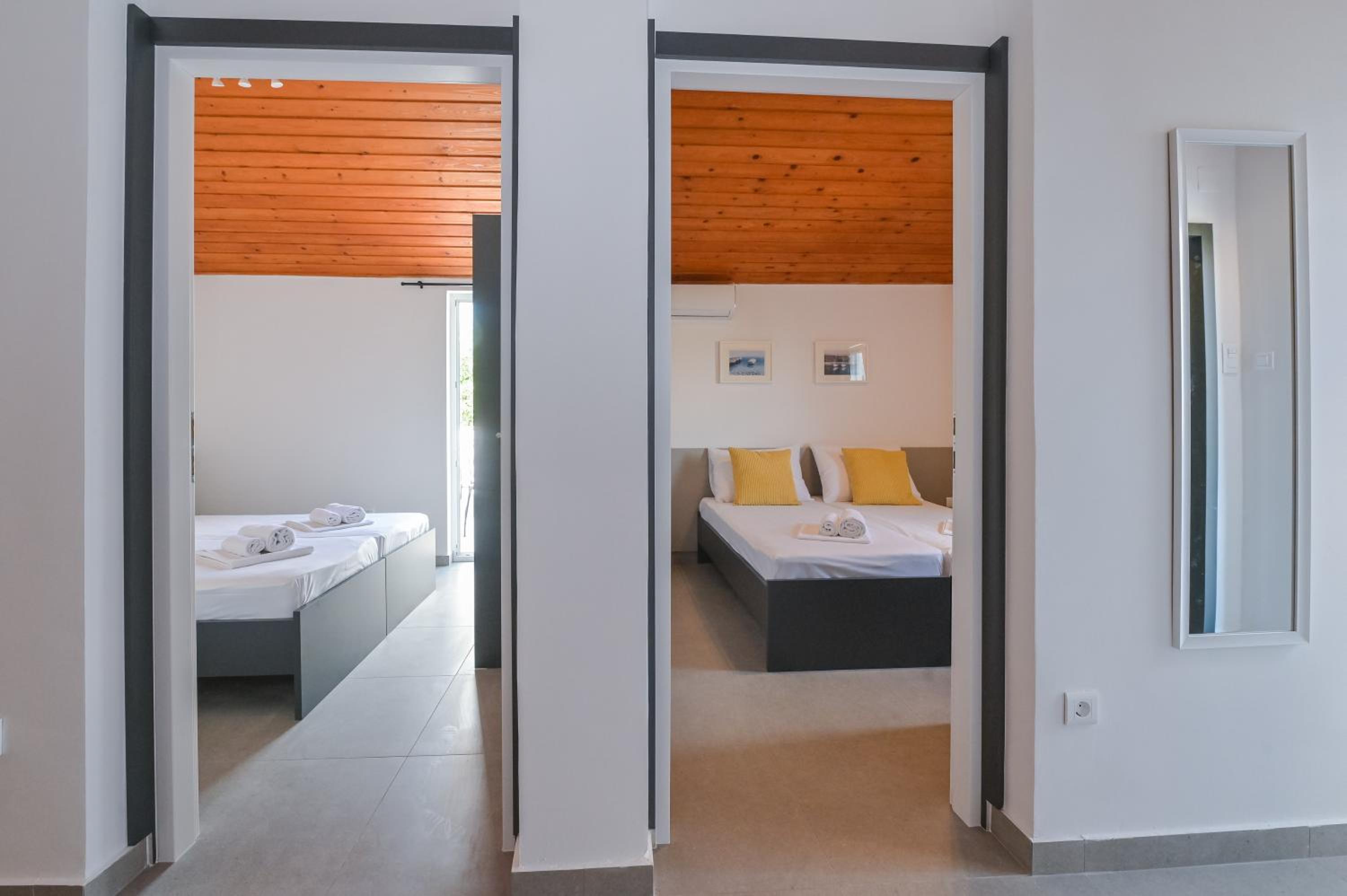 Two-Bedroom Apartment - Photo 6