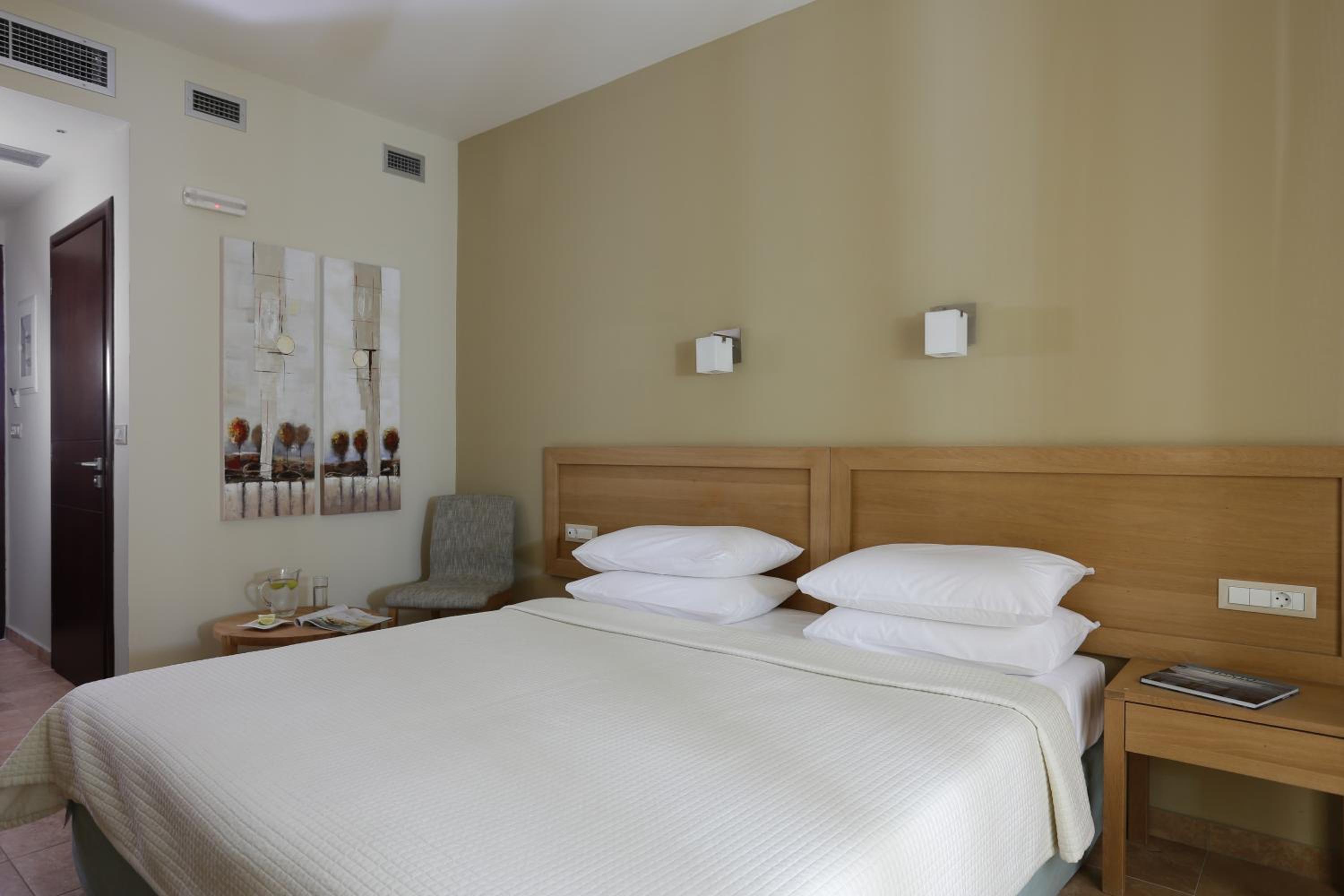 Deluxe Double Room with Hot Tub and Sea View