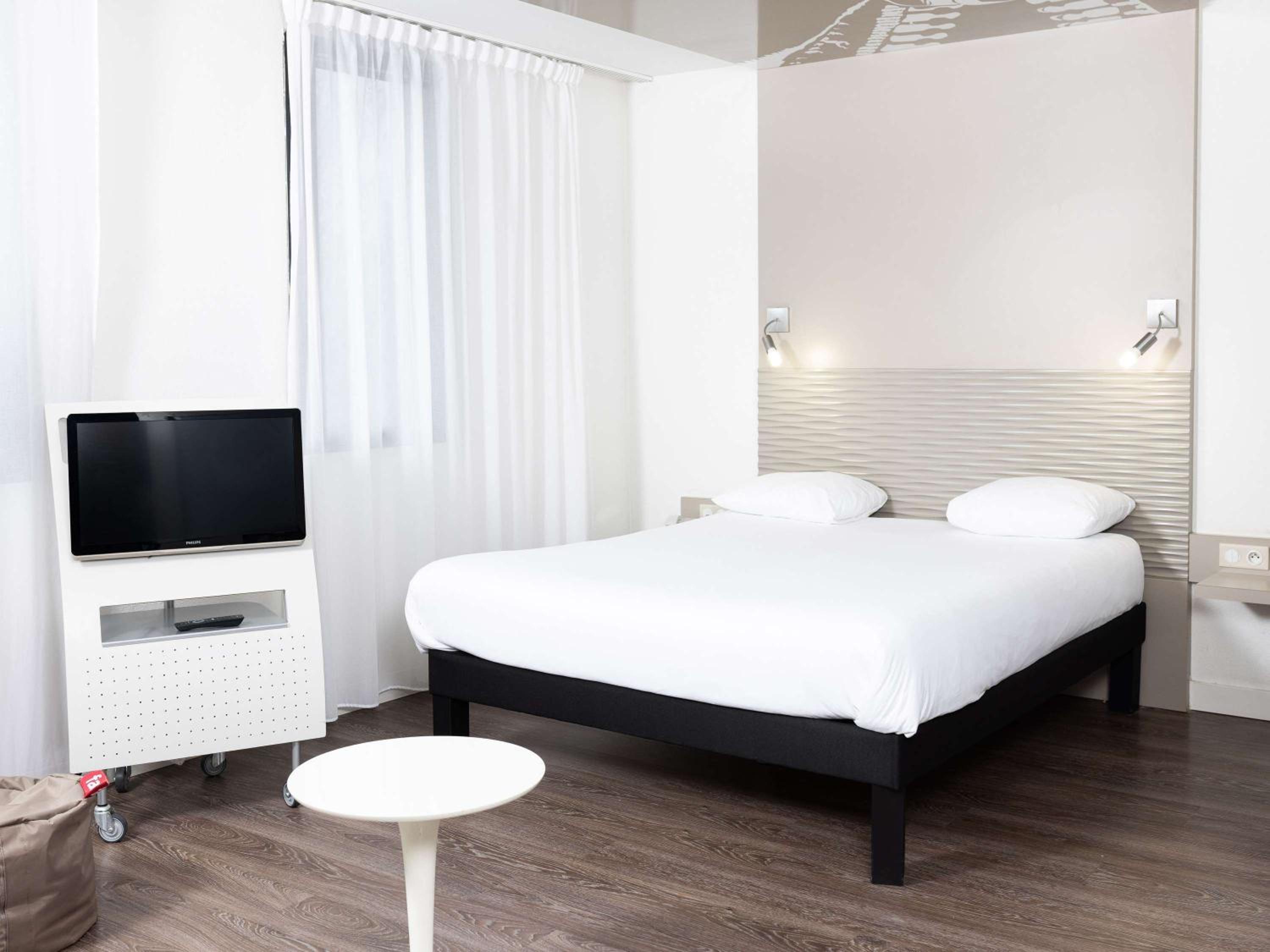 Standard Double Room - Photo 4