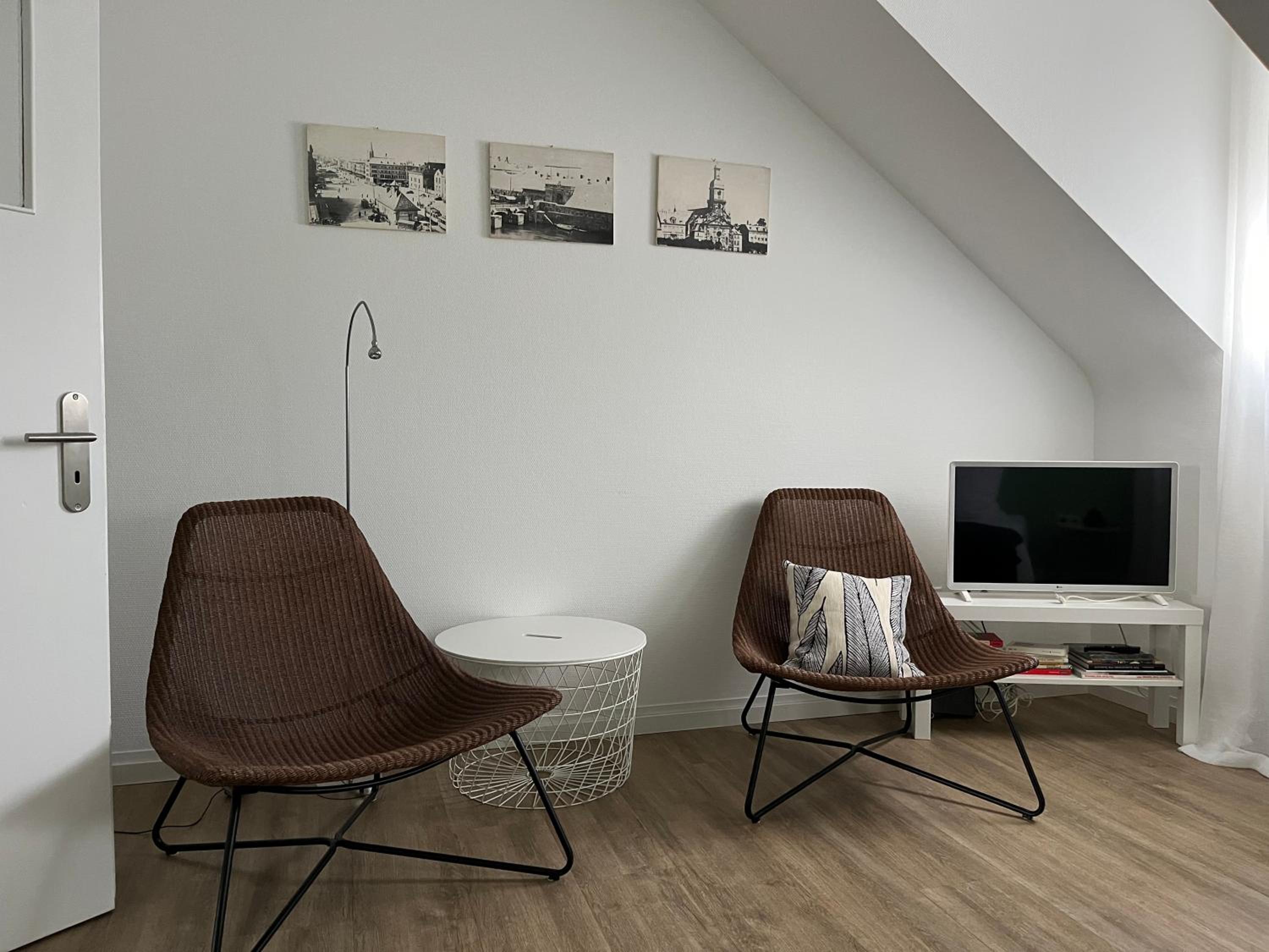 One-Bedroom Apartment - Photo 10
