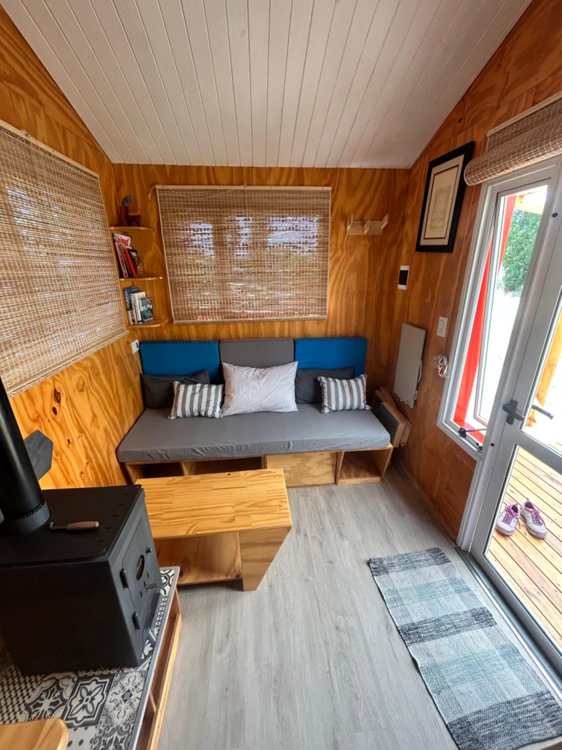 One-Bedroom House photo 1