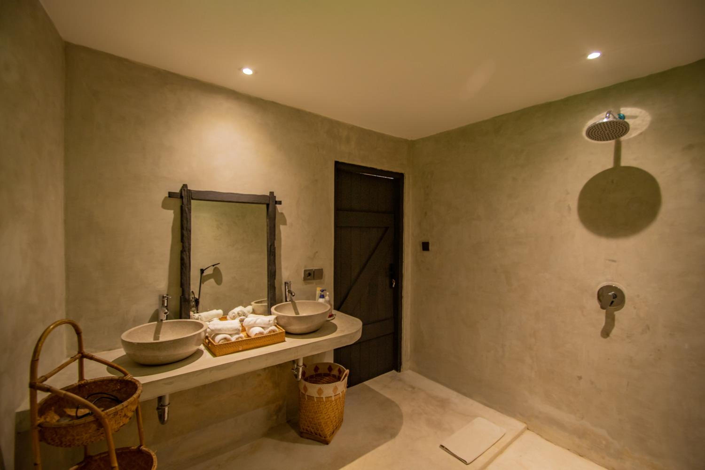 Two-Bedroom Villa - Photo 9