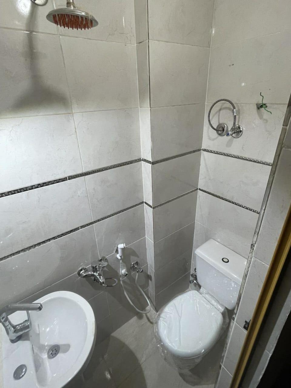 Twin Room - Photo 4