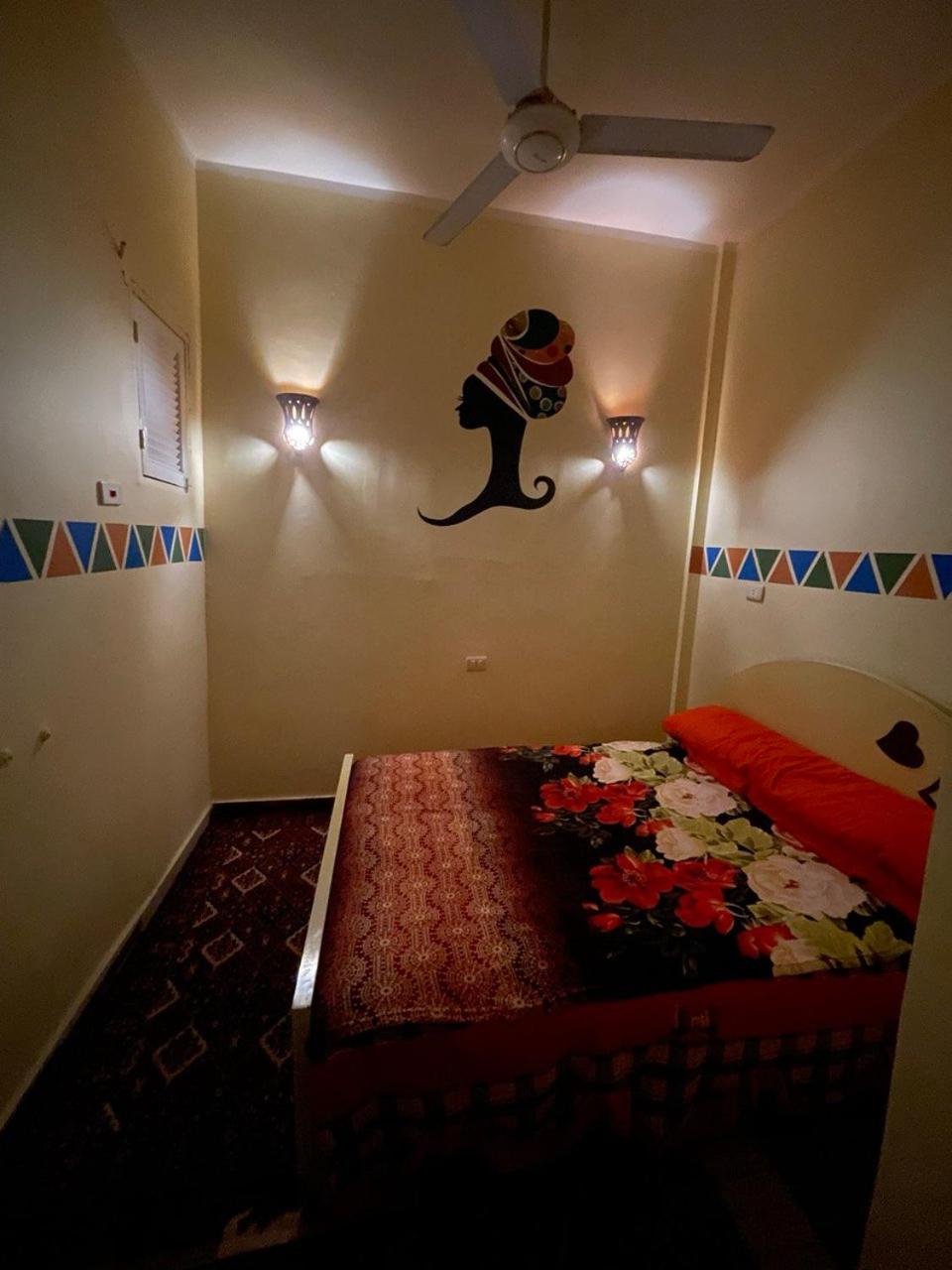 Double Room with Private Bathroom - Photo 4