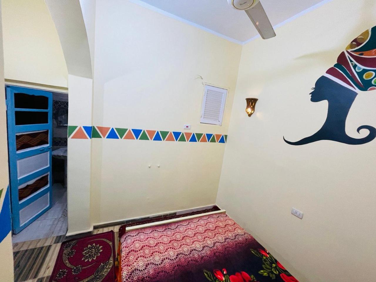 Double Room with Private Bathroom - Photo 6