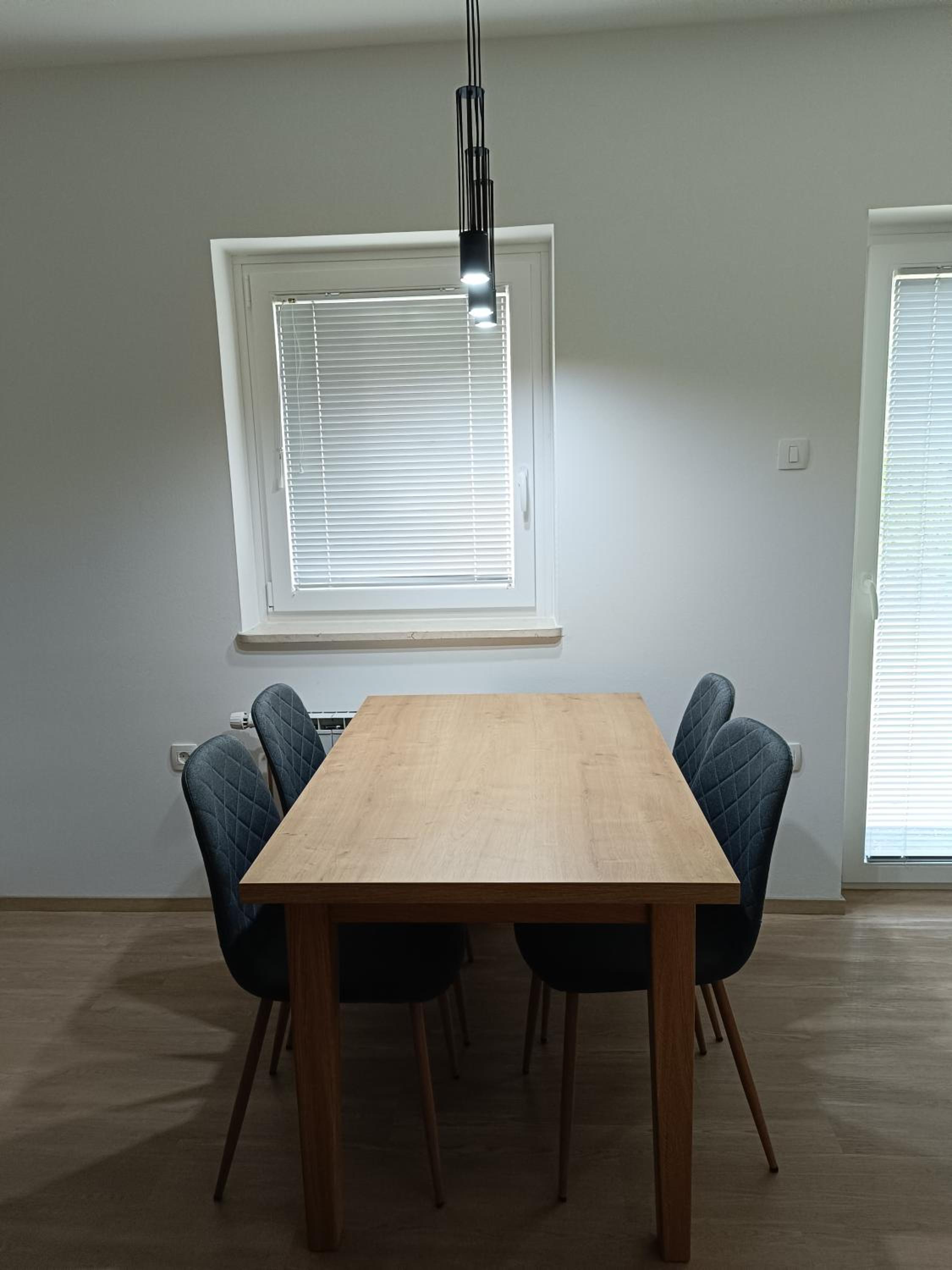 One-Bedroom Apartment with Terrace - Photo 5