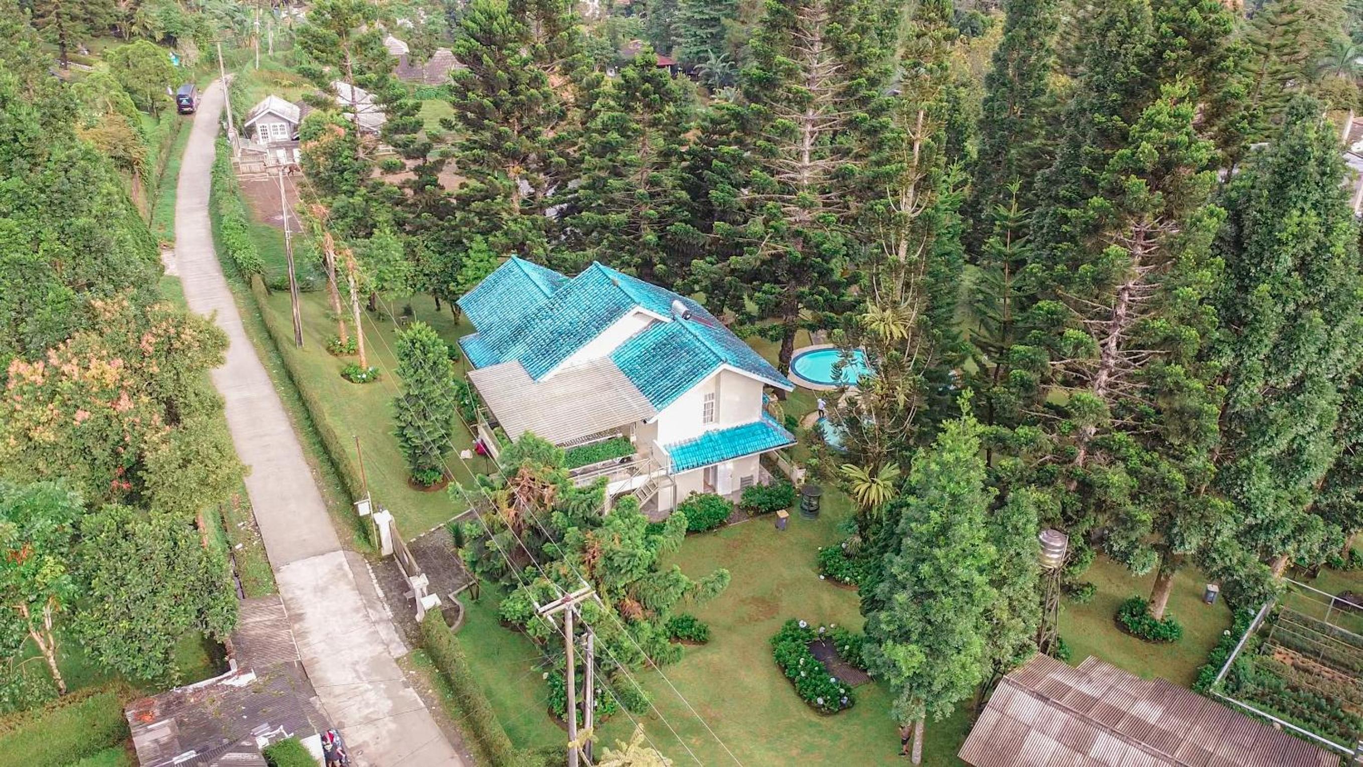 Three-Bedroom Villa photo 2