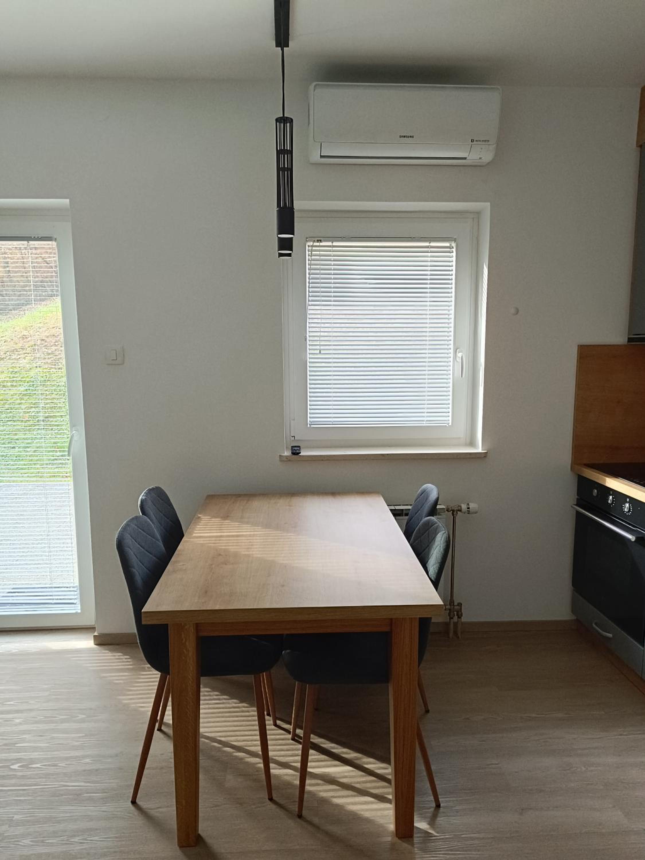 One-Bedroom Apartment with Terrace - Photo 8
