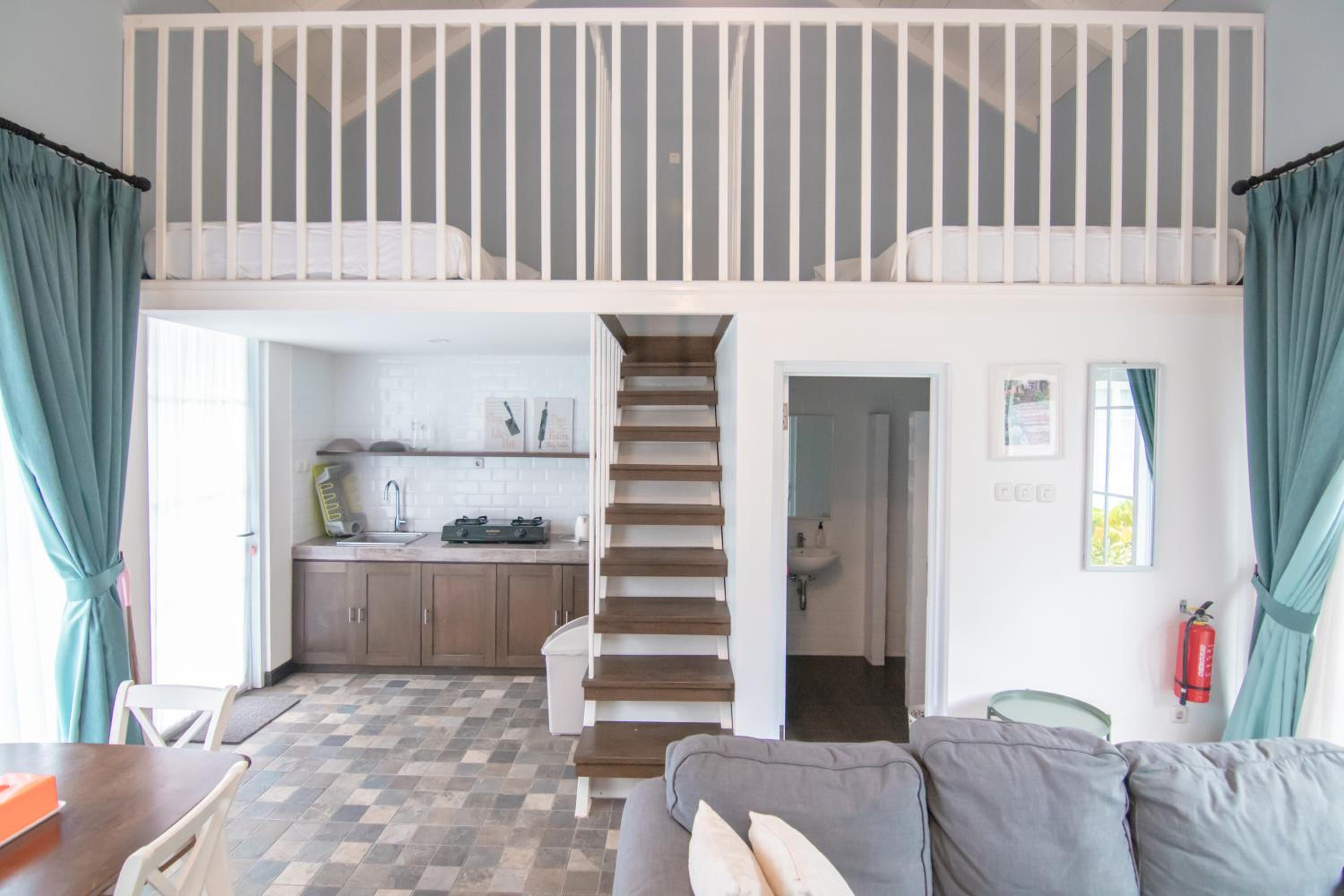 Villa photo 1