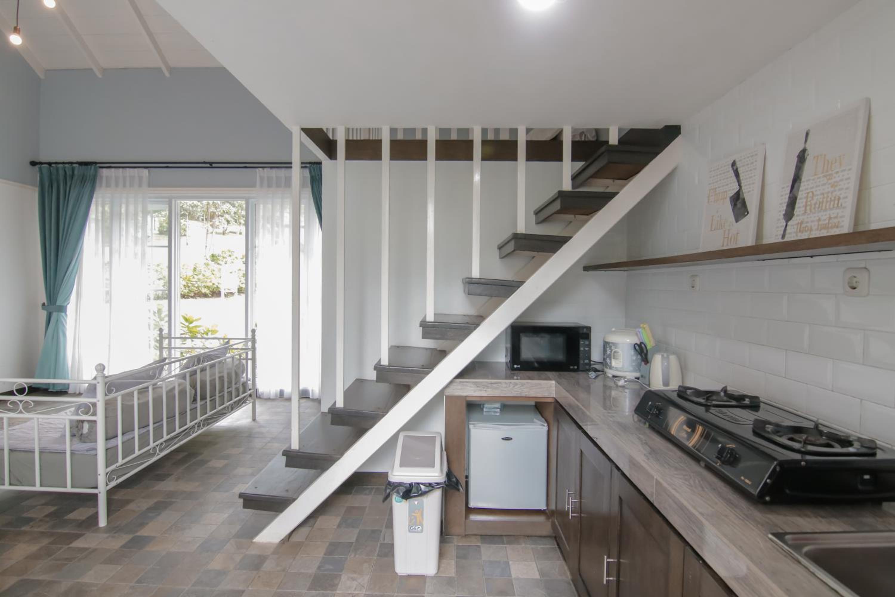 Villa photo 2