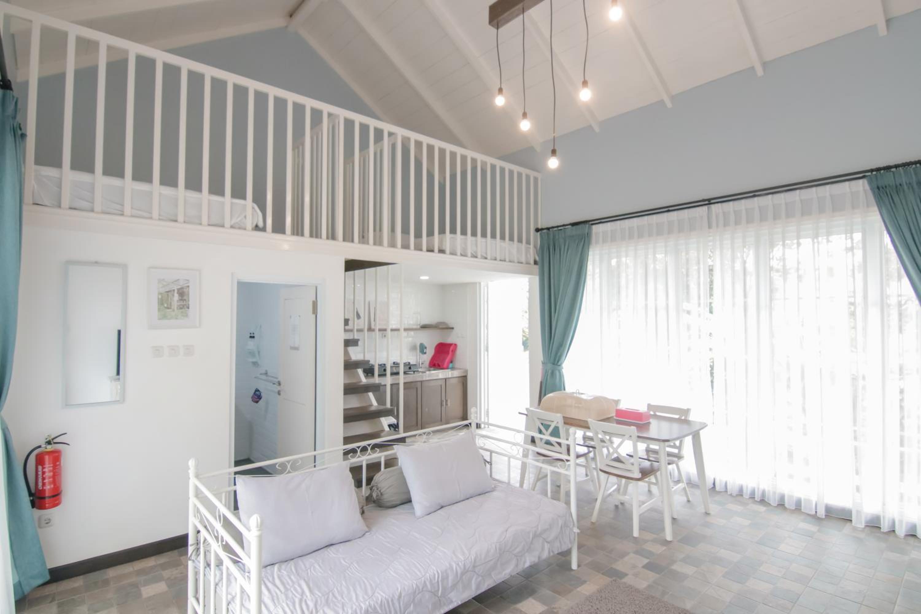 Villa photo 1