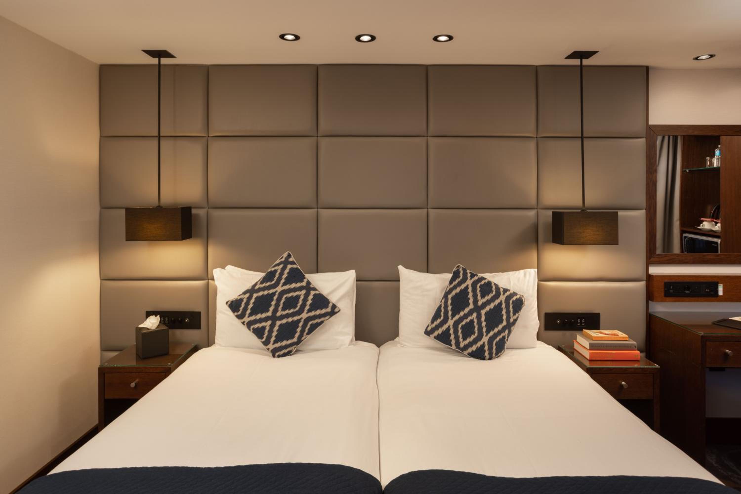 Deluxe Twin Room photo 2