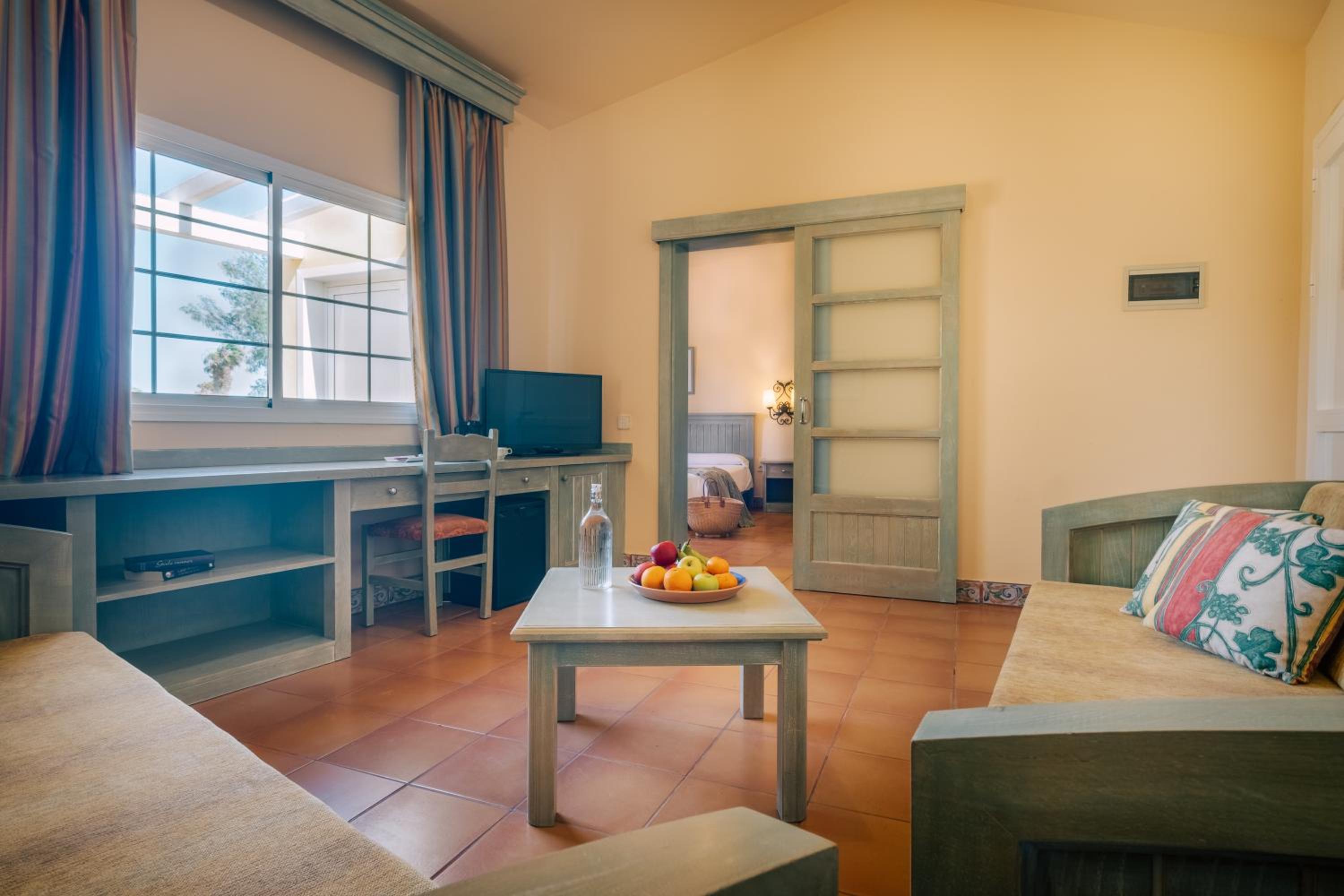 Habitación Doble Deluxe (2 Adultos + 1 Niño)
