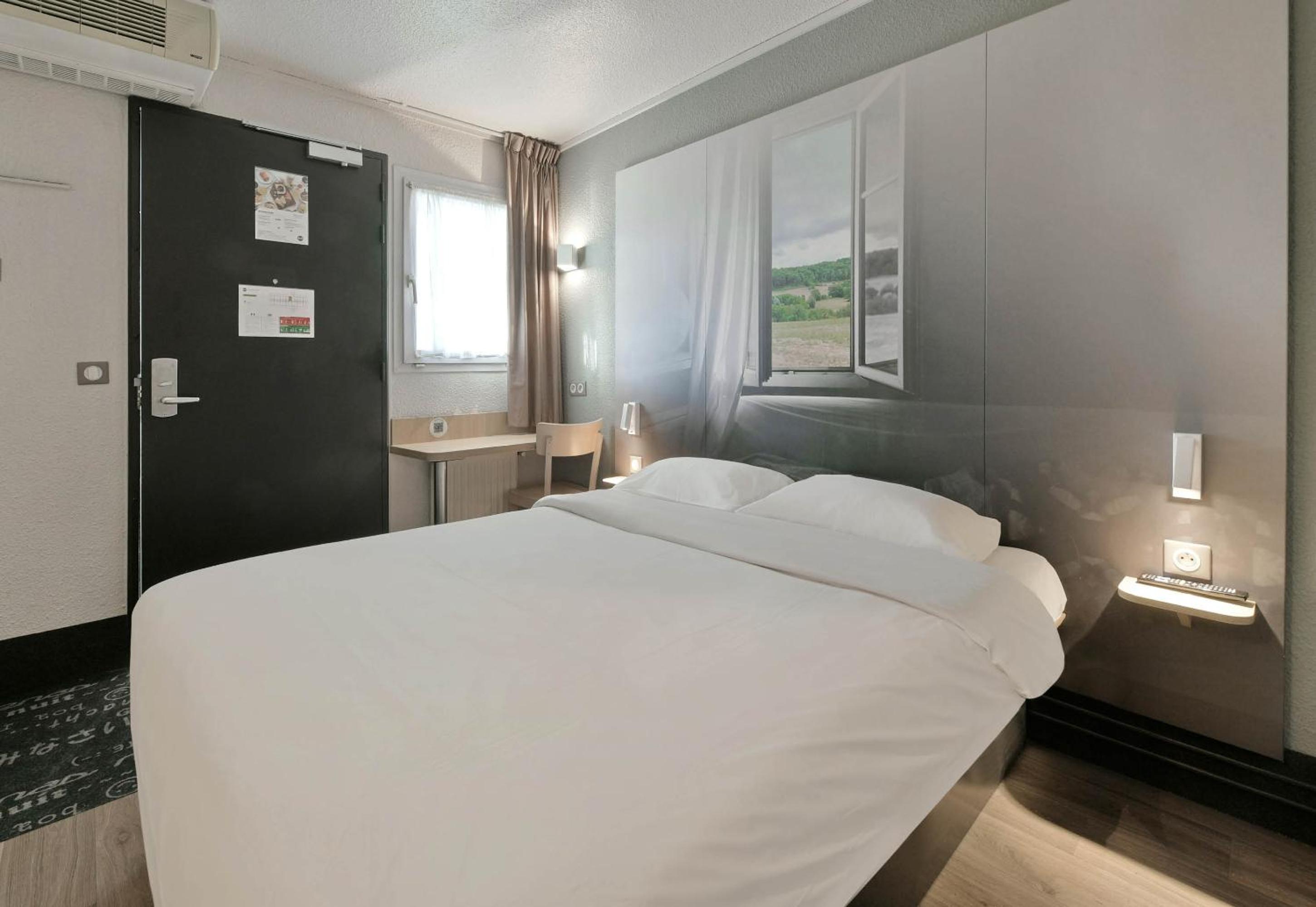 Quadruple Room - Photo 1