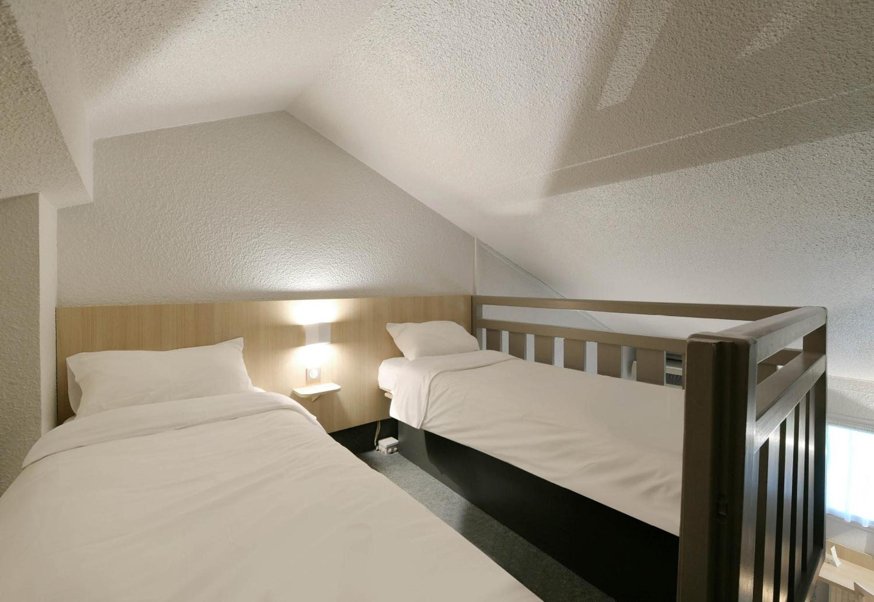 Quadruple Room - Photo 3