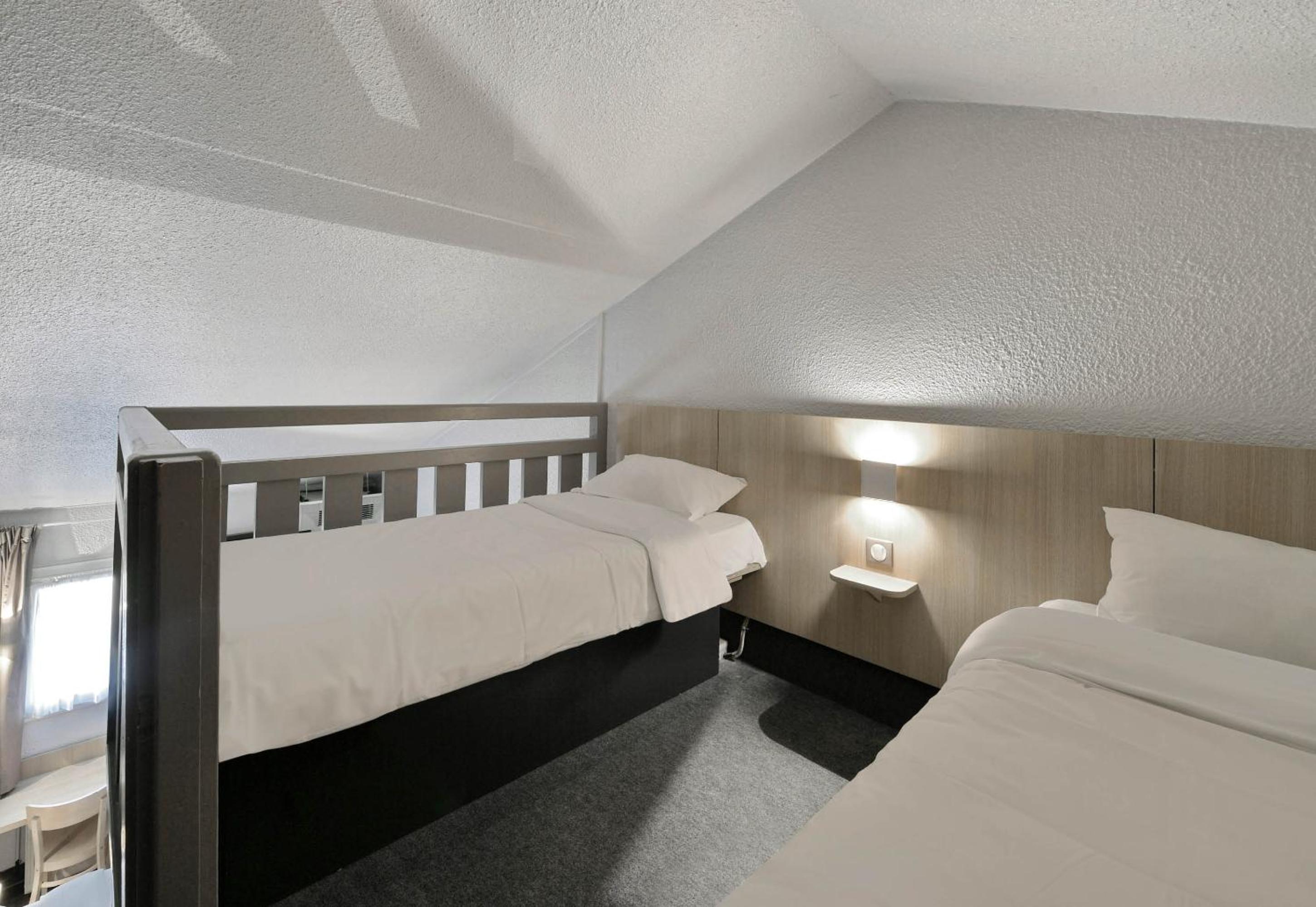 Quadruple Room - Photo 4