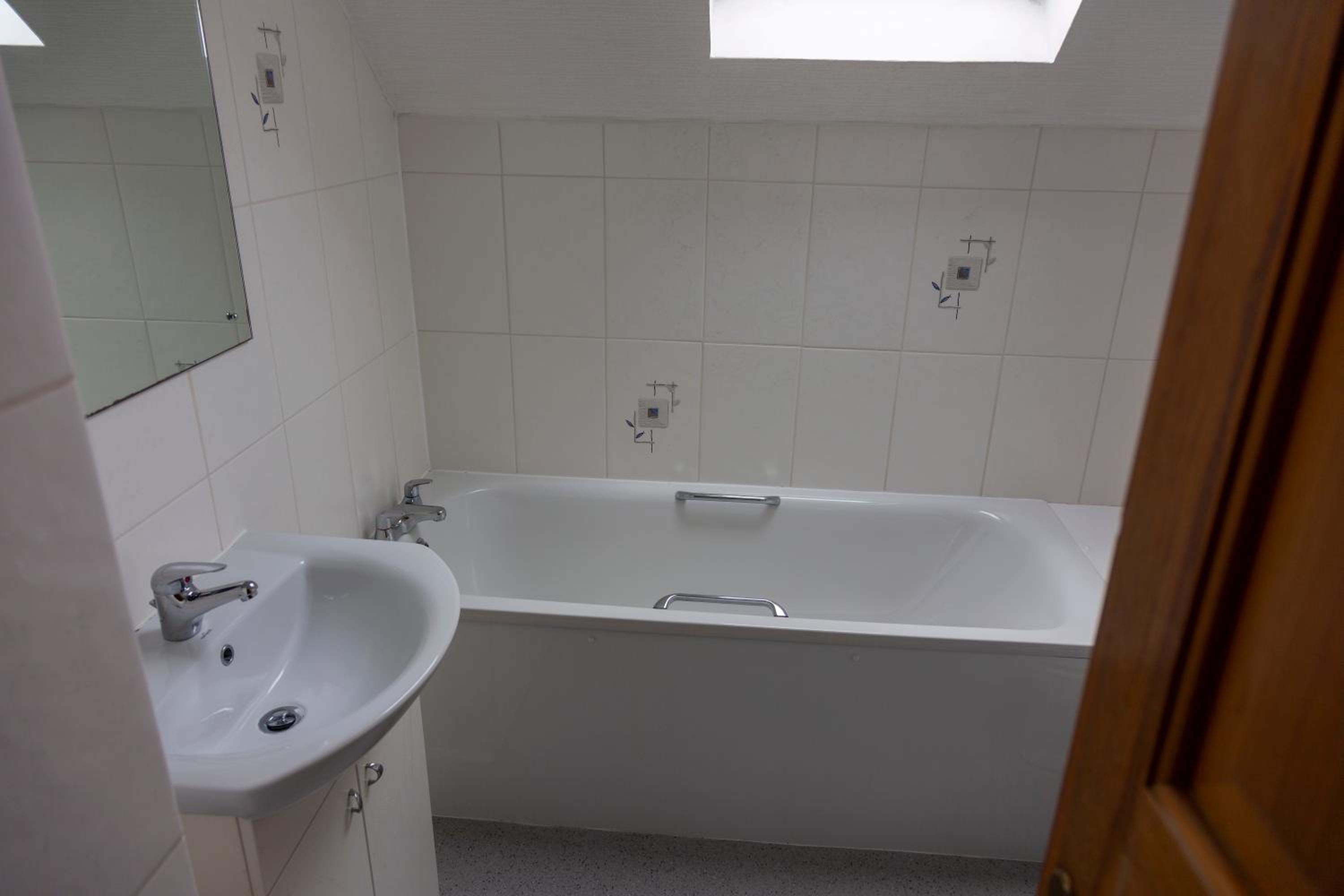 Two-Bedroom Villa - Photo 11