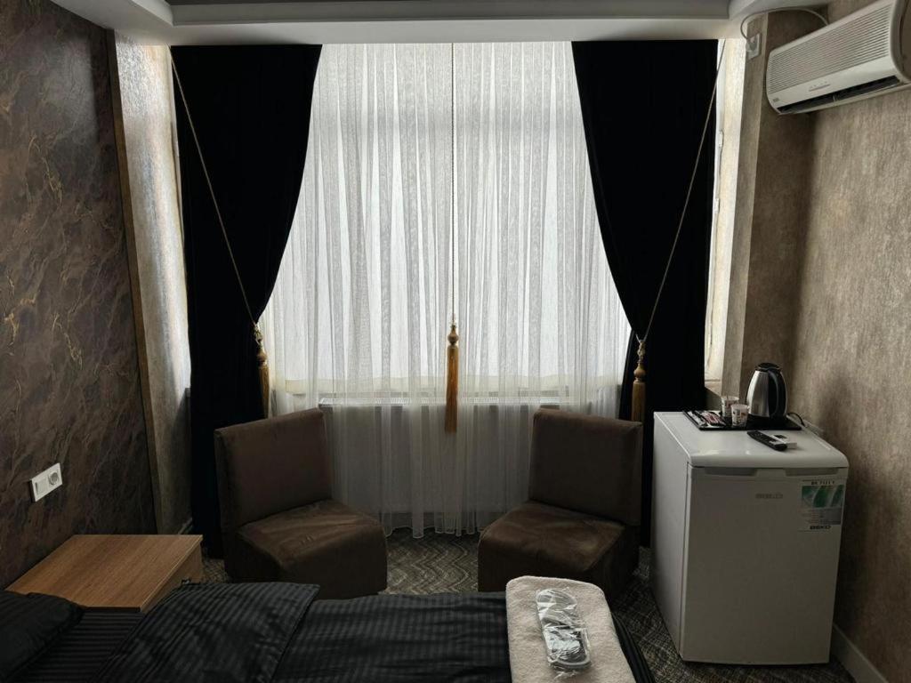 Large Double Room - Photo 26