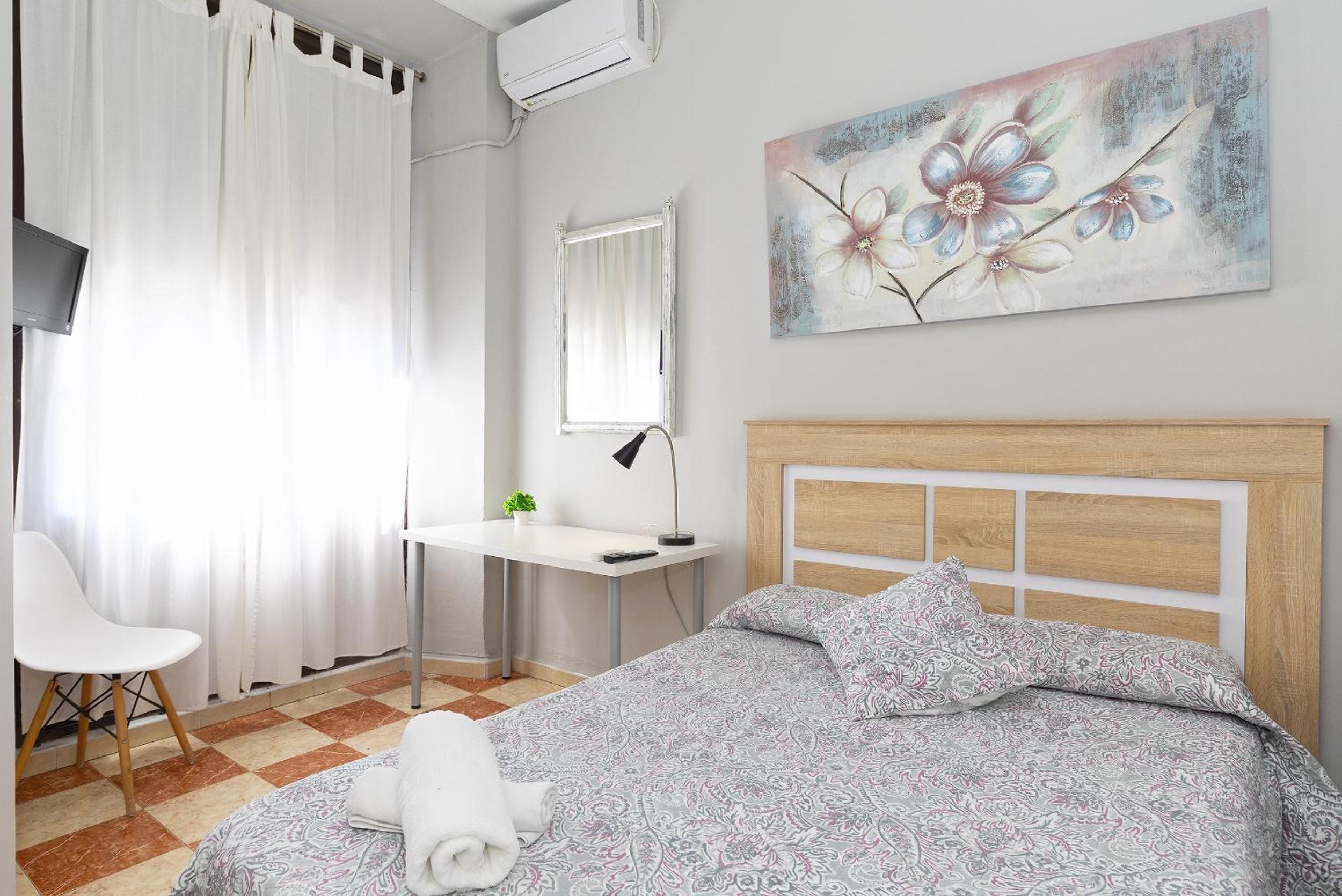 Double or Twin Room - Photo 2