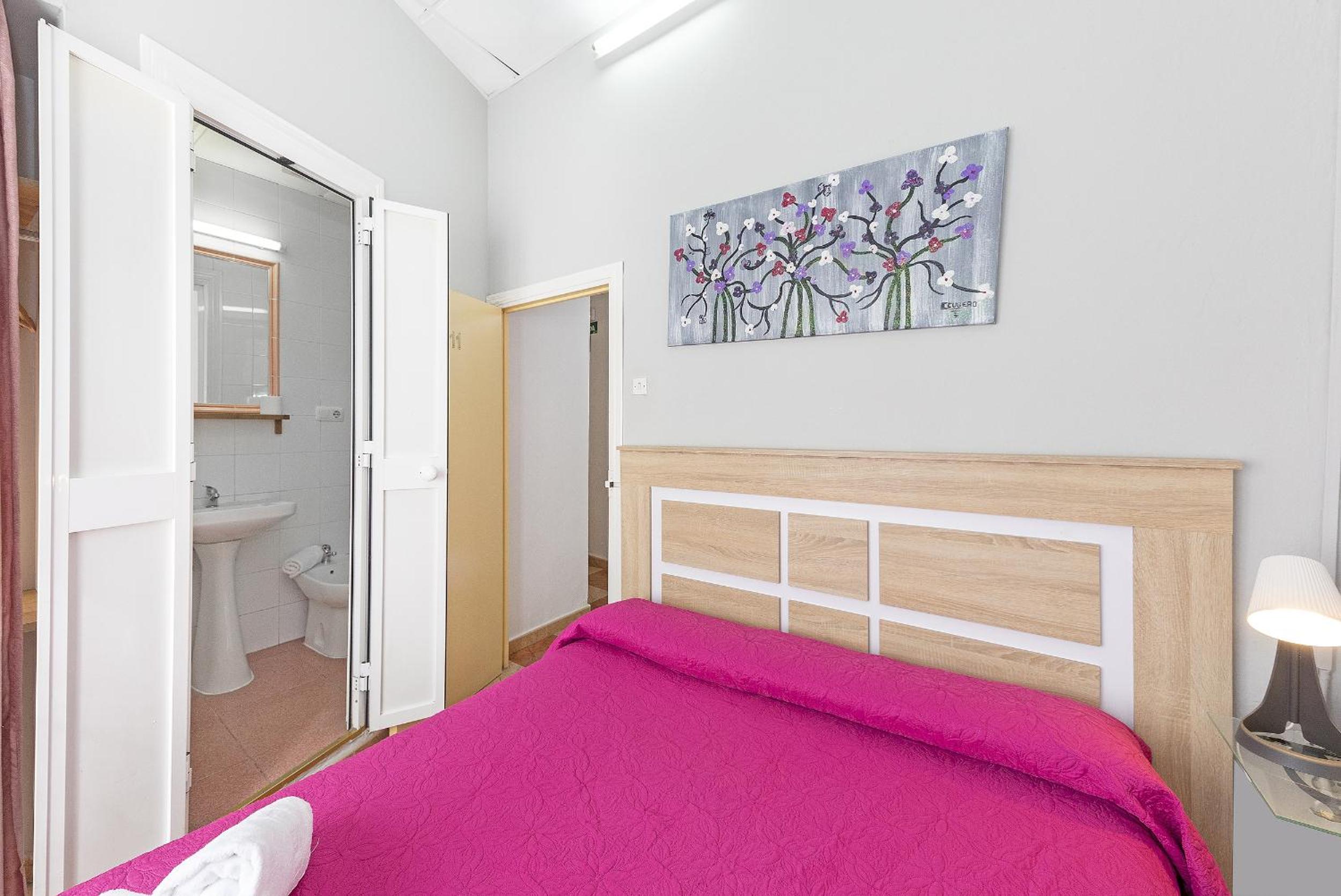 Double or Twin Room - Photo 16