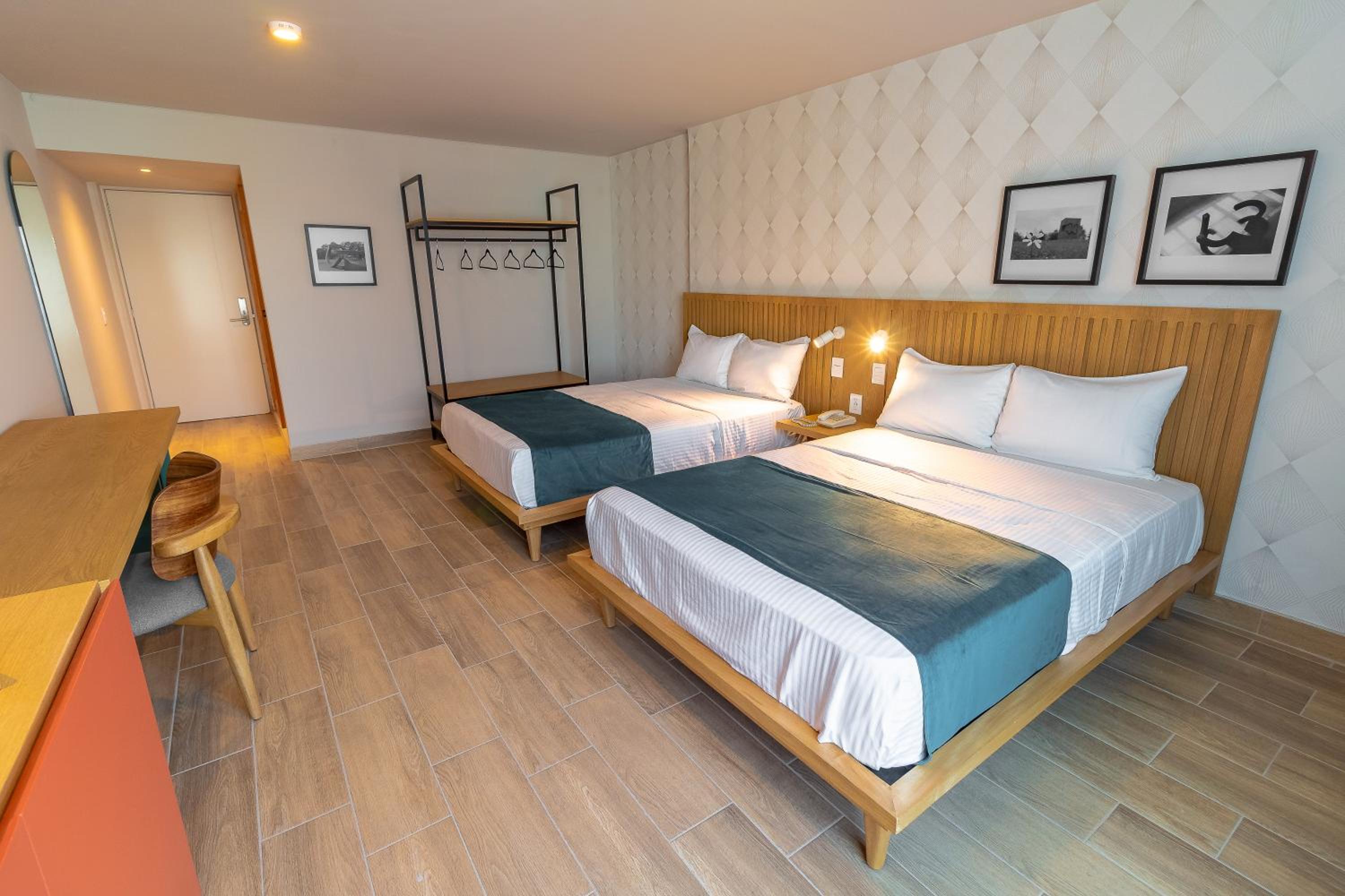 Twin Room - Photo 1
