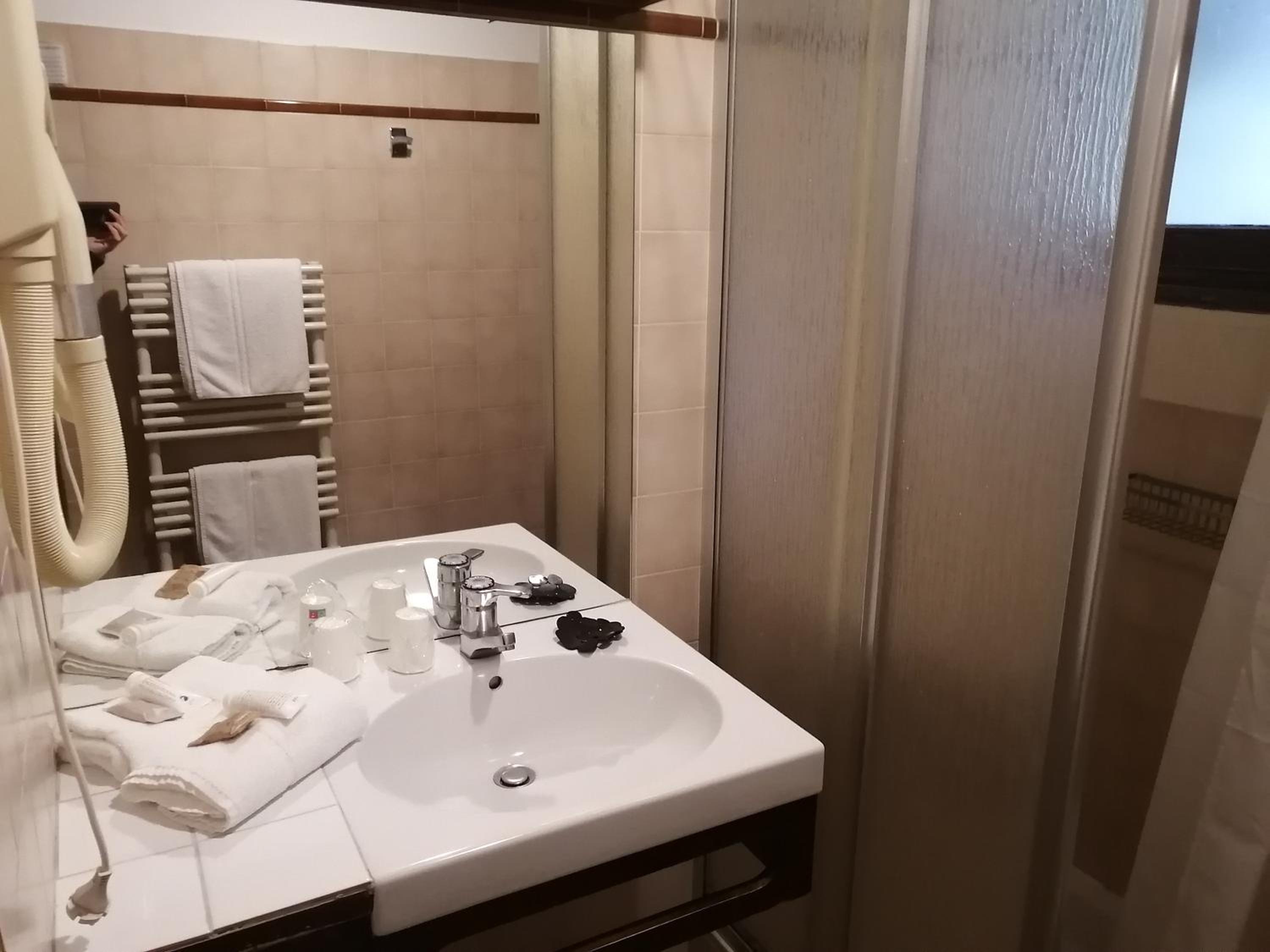 Standard Twin Room Plus photo 2