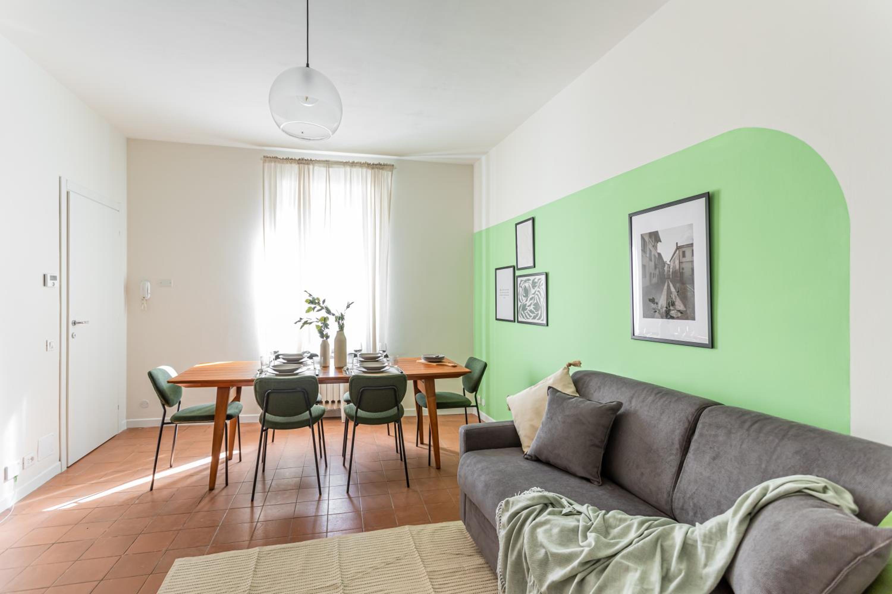 Three-Bedroom Apartment photo 3
