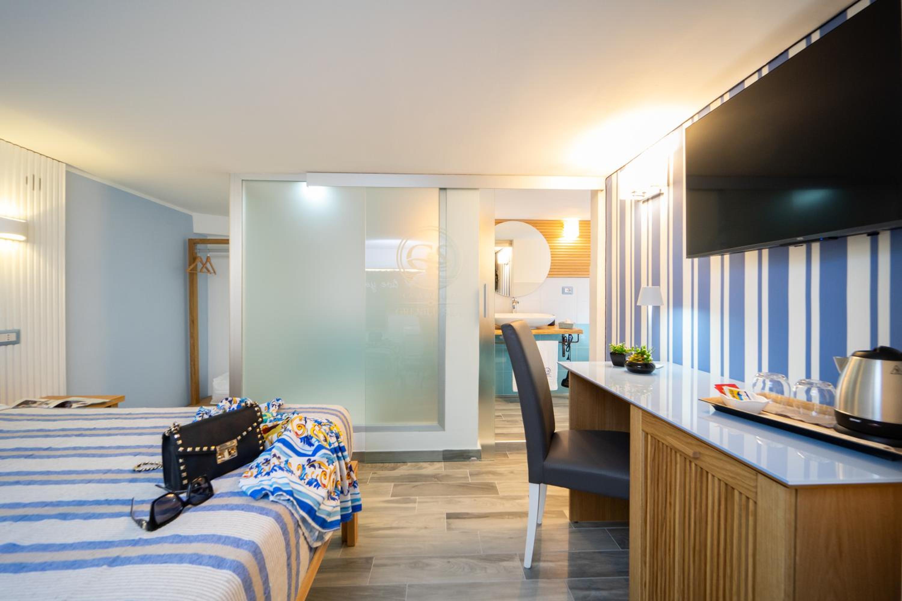 Large Double Room