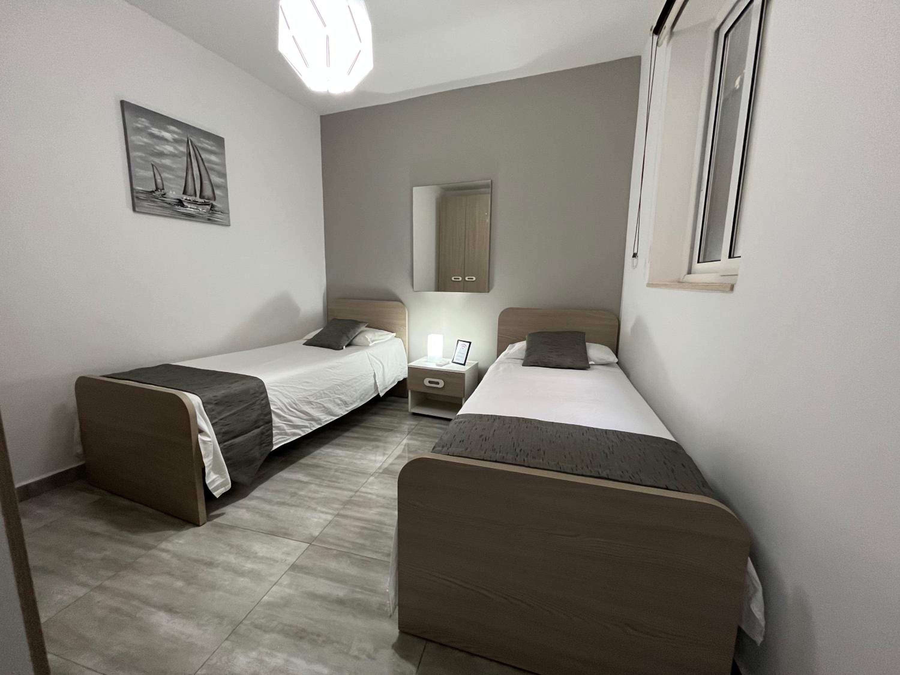 Double Room with Shared Bathroom photo 1
