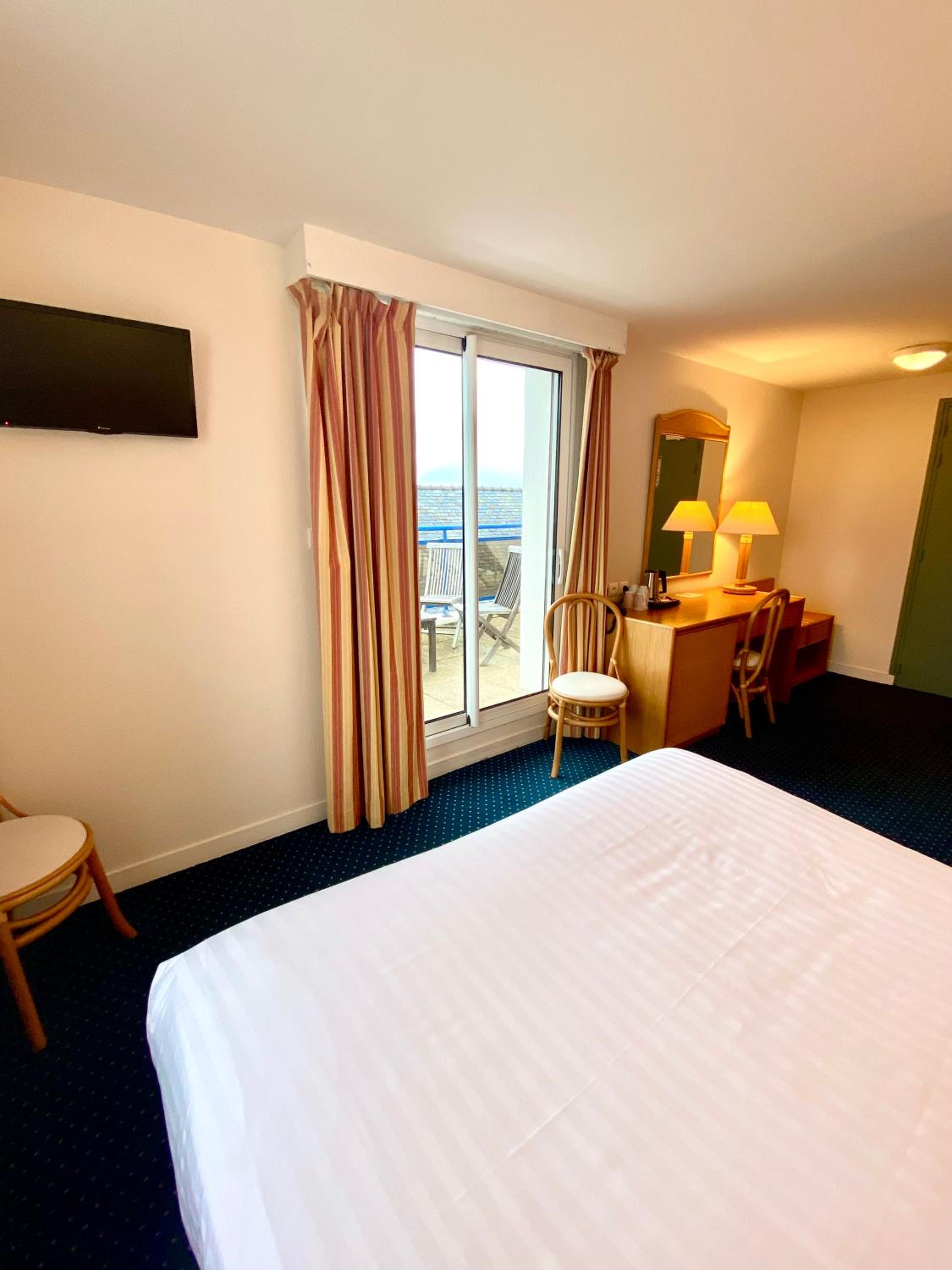 Standard Double Room with Terrace - Photo 3