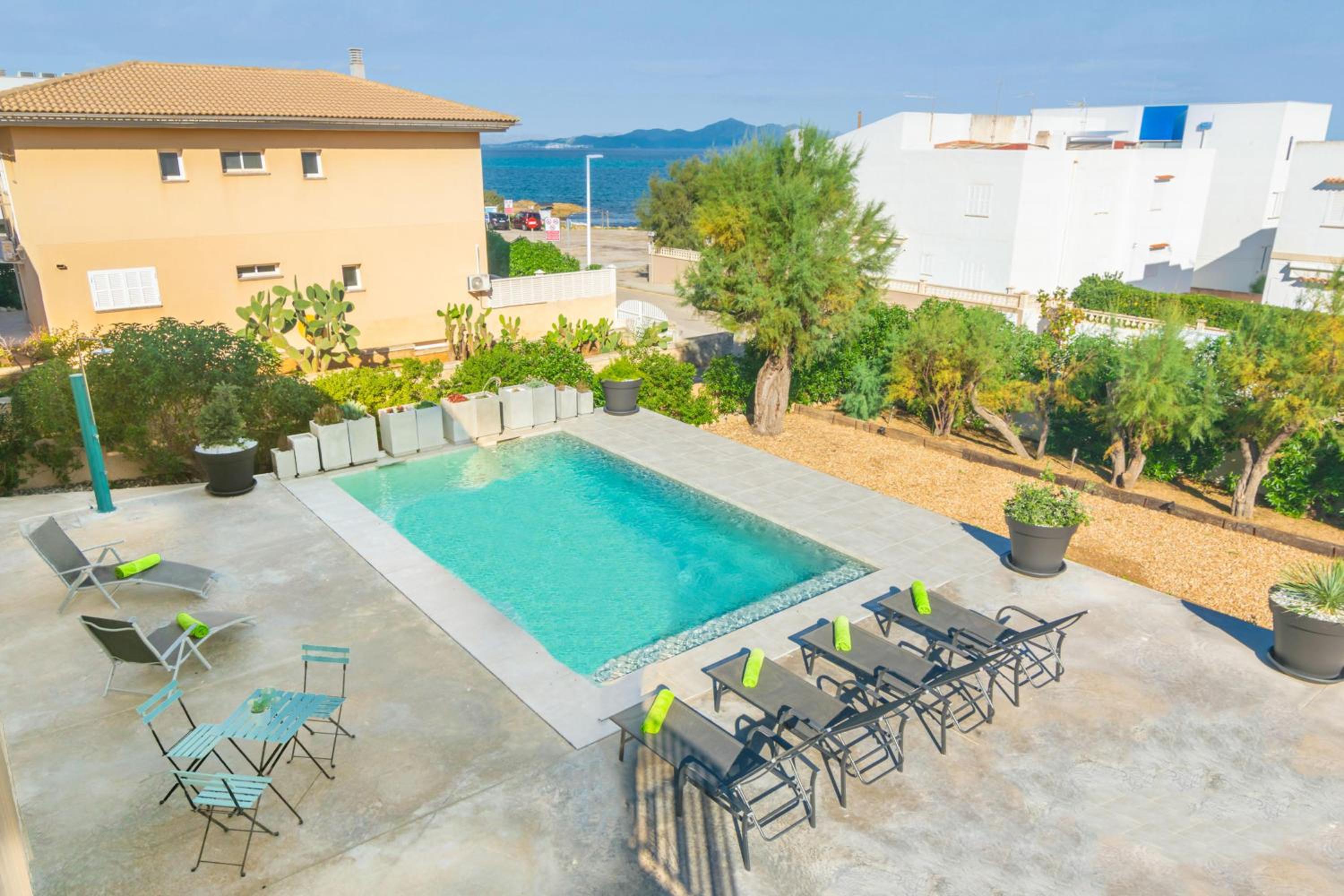 Five-Bedroom Villa photo 2