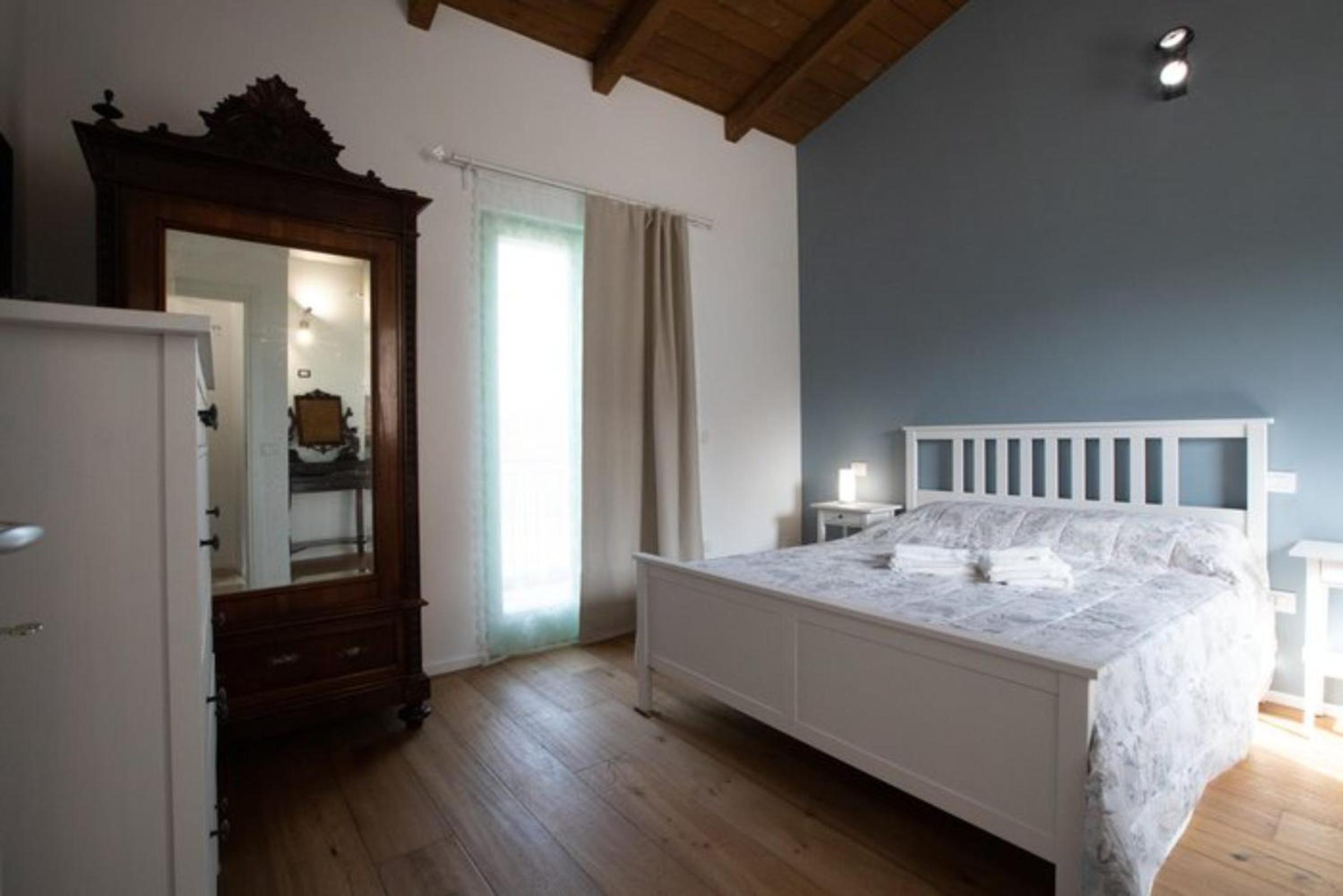 Superior One-Bedroom Apartment With Balcony photo 1